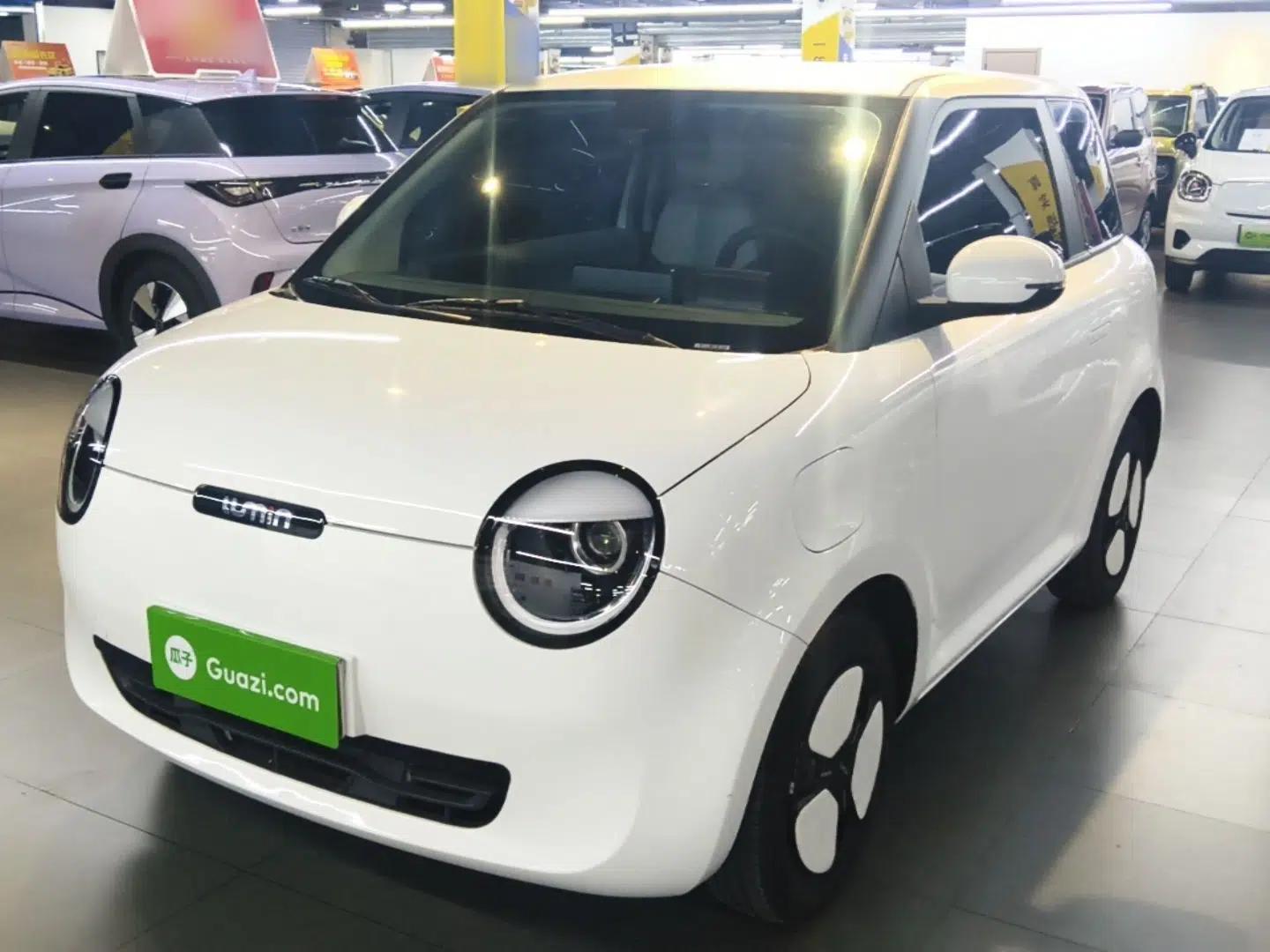 CHANGAN NEVO Lumin 2023 301km Honey Dew Edition — миниатюра 1