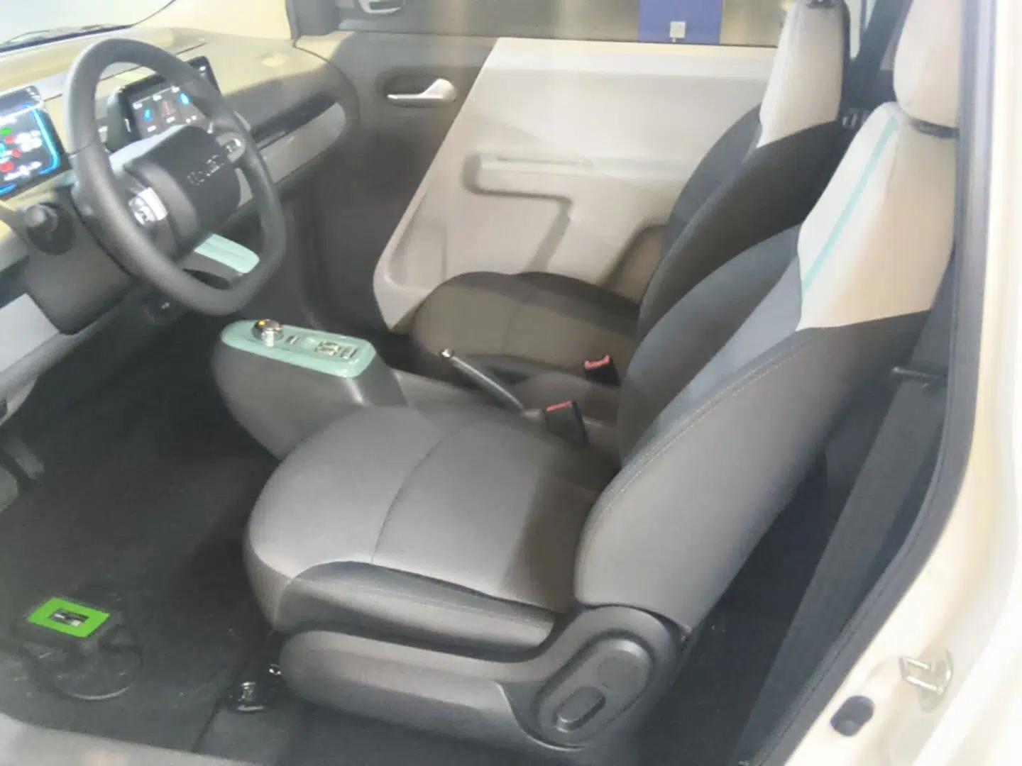 CHANGAN NEVO Lumin 2023 301km Honey Dew Edition — миниатюра 17