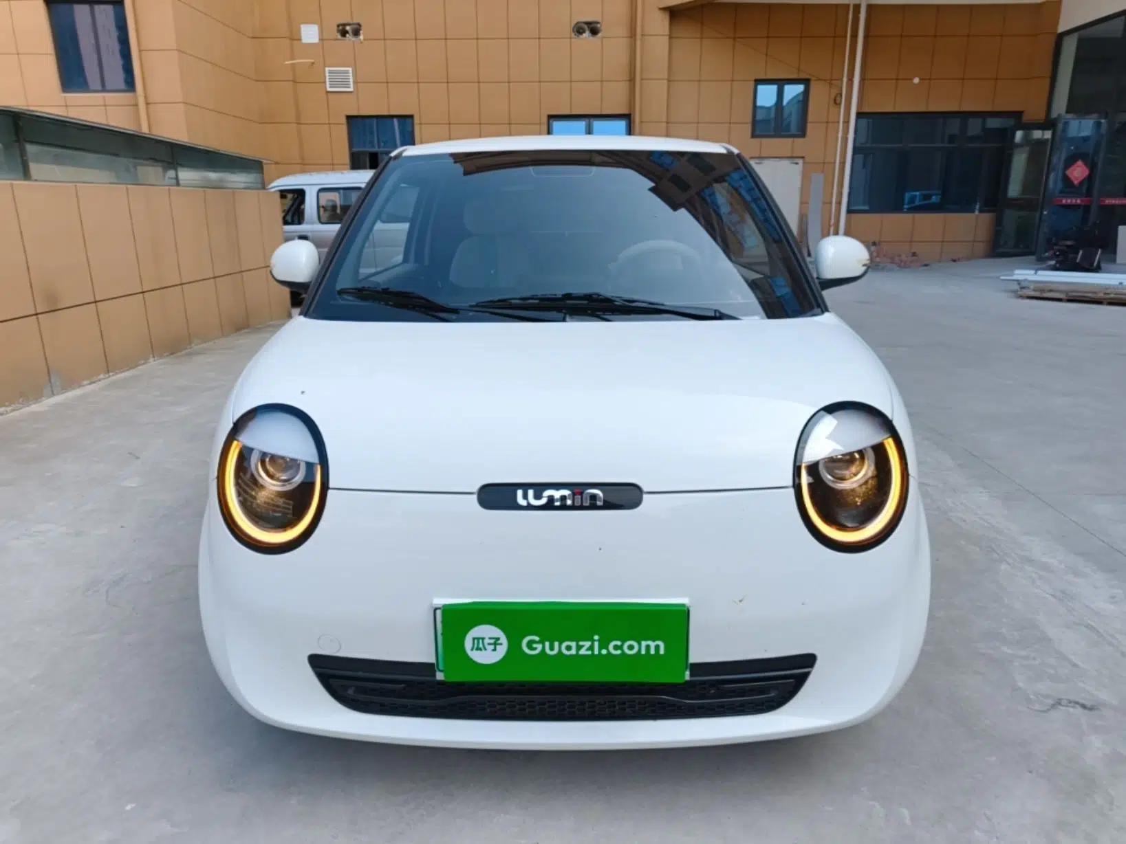 CHANGAN NEVO Lumin 2023 301km Honey Dew Edition — миниатюра 2