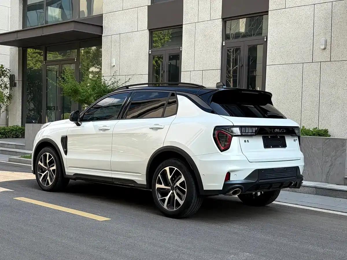 Lynk & Co 01 2021 2.0TD AWD Halo — миниатюра 5