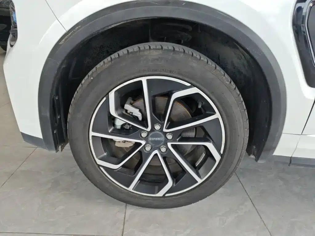 Lynk & Co 01 2023 1.5TD EM-F PM — миниатюра 23