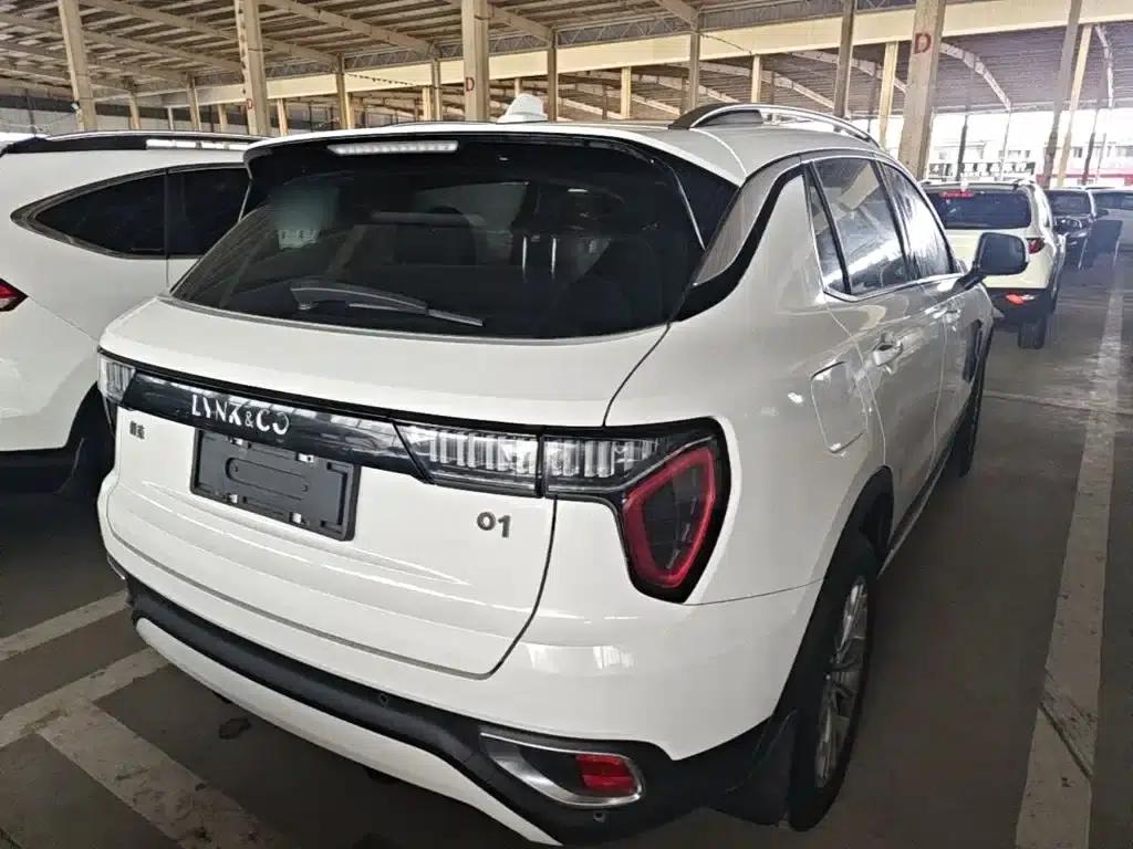 Lynk & Co 01 2017 2.0T Two-Wheel Drive — миниатюра 7