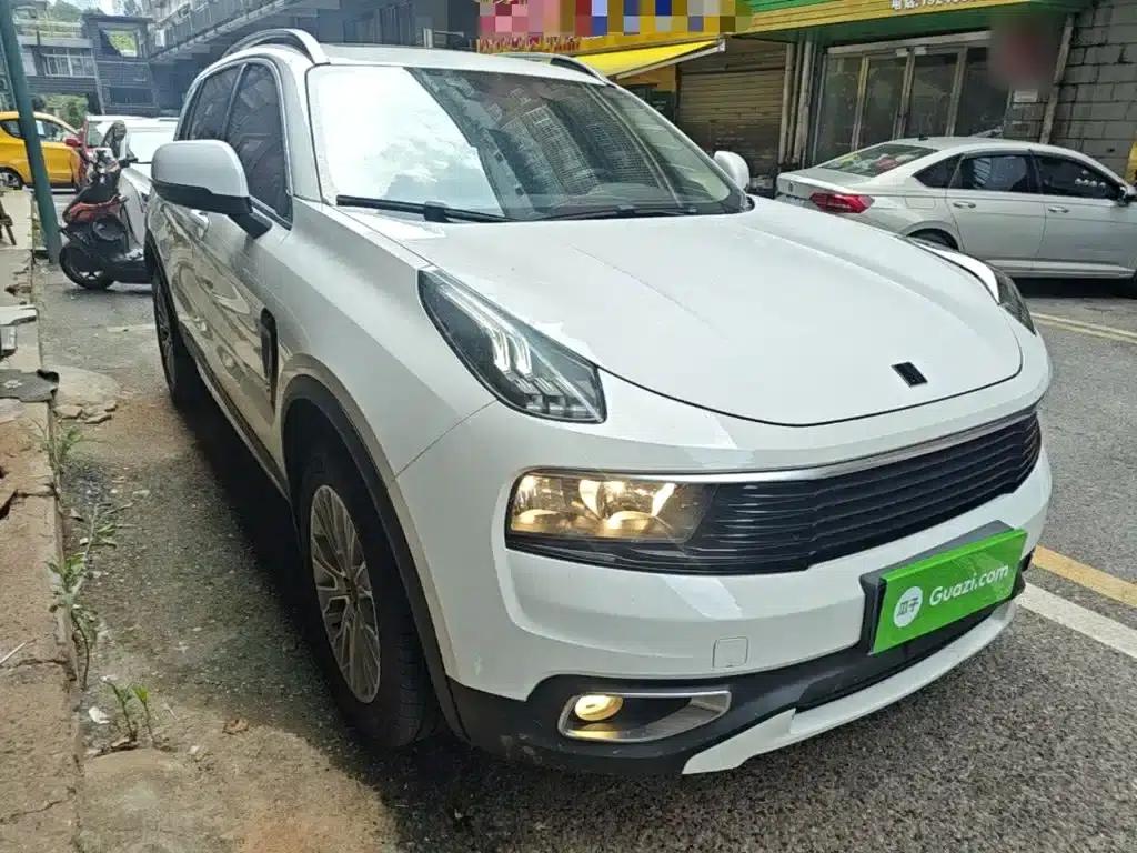 Lynk & Co 01 2017 2.0T Two-Wheel Drive — миниатюра 4