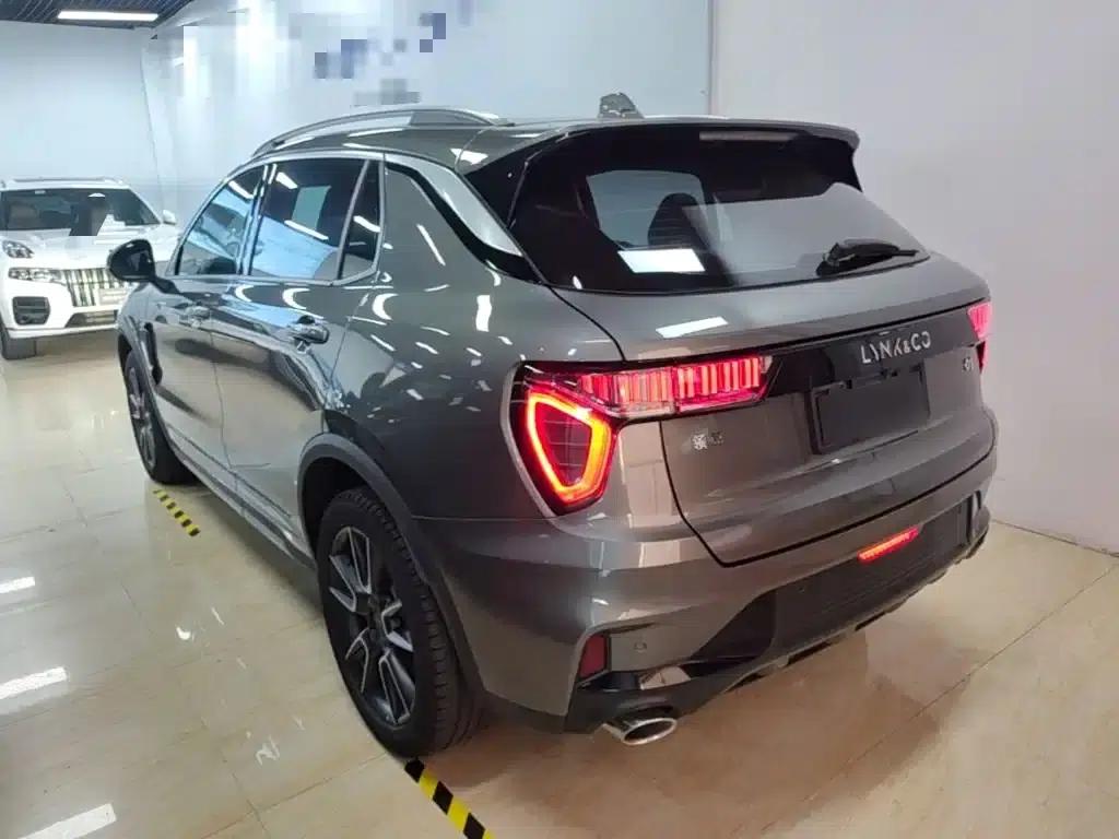 Lynk & Co 01 2021 2.0TD Two-Wheel Drive Pro — миниатюра 5