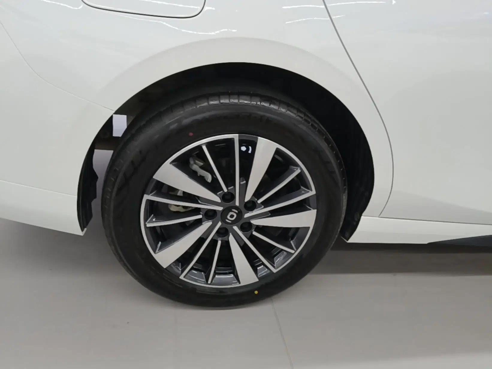 CHANGAN NEVO A05 2024 70 Pro — миниатюра 11