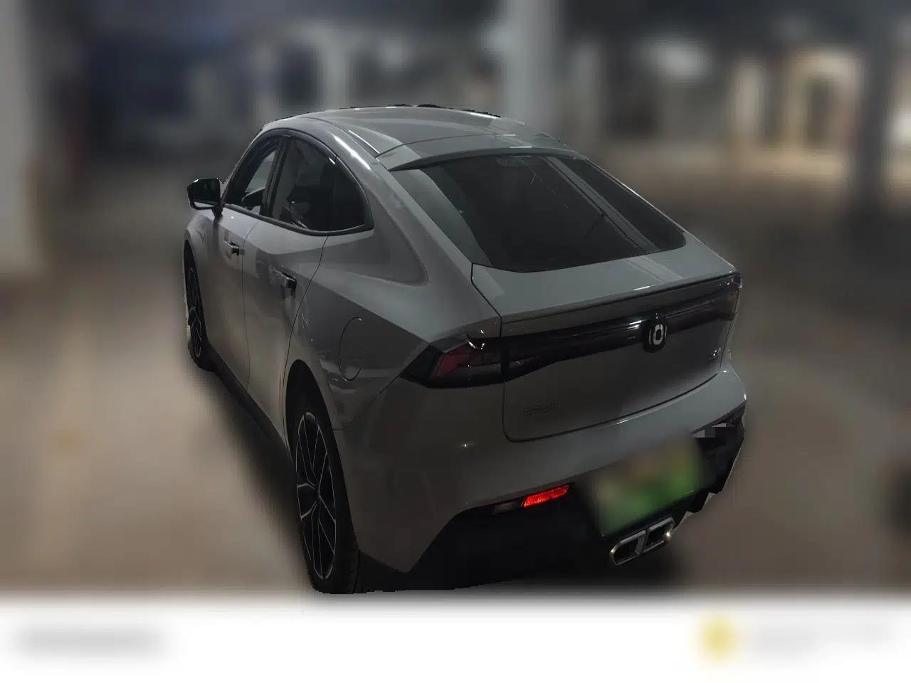 CHANGAN NEVO A06 2023‑model-year Changan Qiyuan A06 plug-in hybrid, 1.5-liter engine with 78 kW of power and a drive motor delivering 158 kW. — миниатюра 4