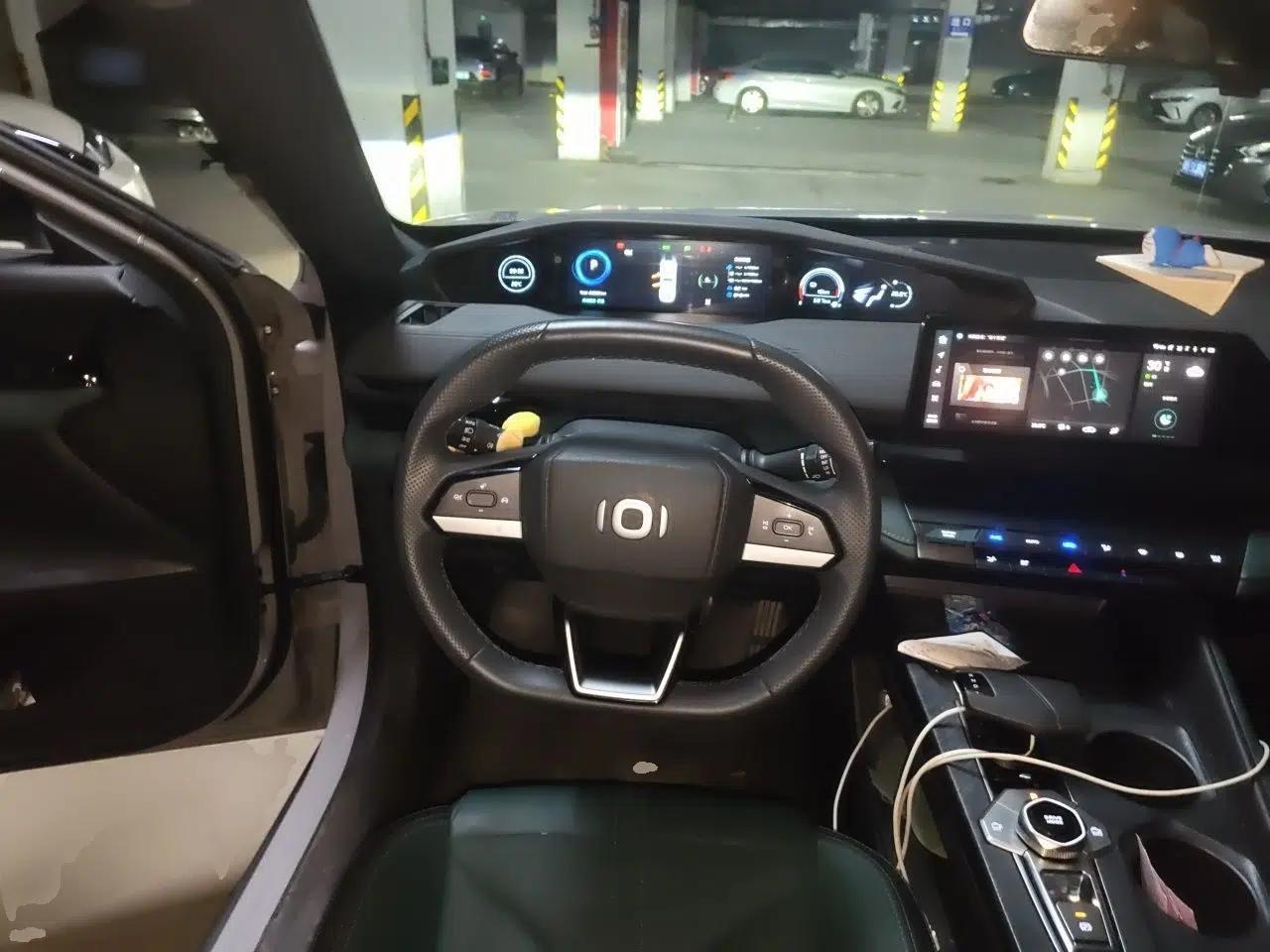 CHANGAN NEVO A06 2023‑model-year Changan Qiyuan A06 plug-in hybrid, 1.5-liter engine with 78 kW of power and a drive motor delivering 158 kW. — миниатюра 10