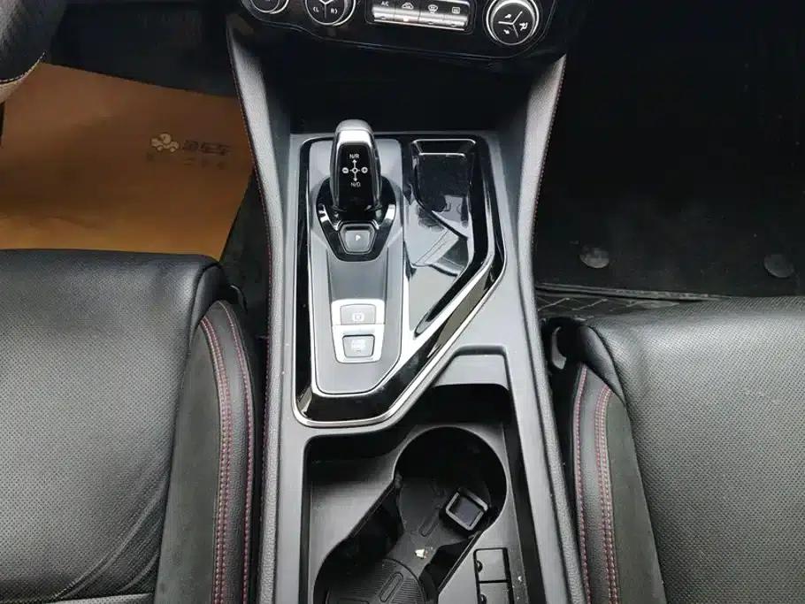Lynk & Co 02 2019 High-Performance Edition 2.0T Automatic 2WD Sporty Edition (China VI Emission Standard) — миниатюра 16