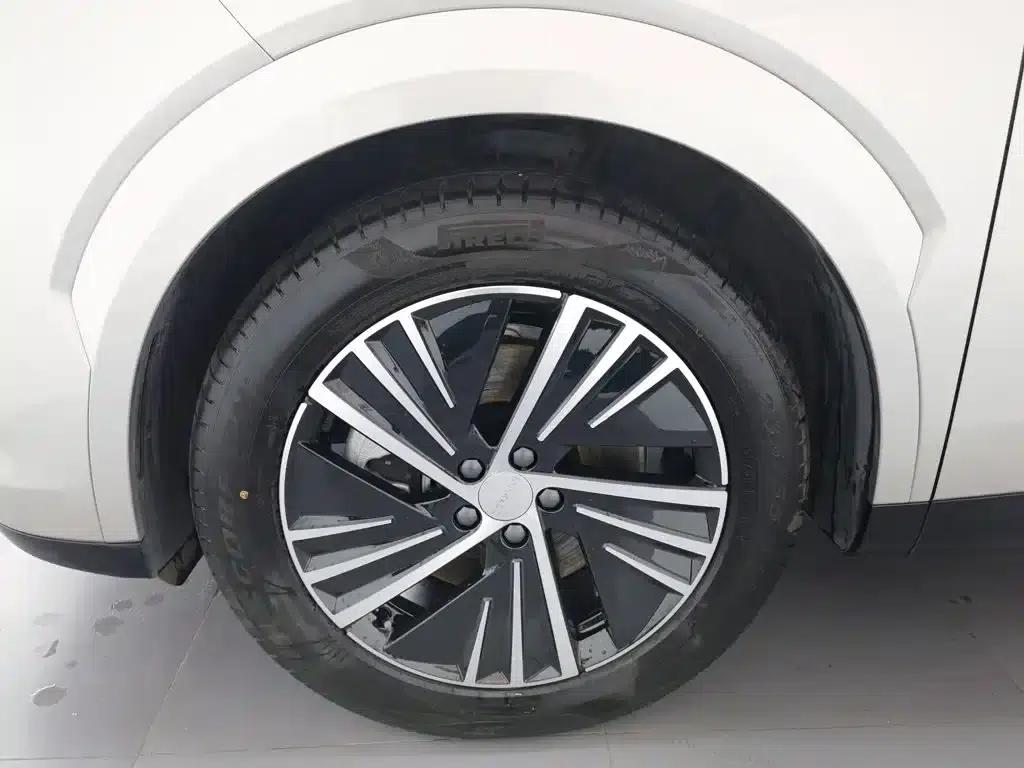 Lynk & Co 08 EM-P 2025 model, 120km long range Halo — миниатюра 17