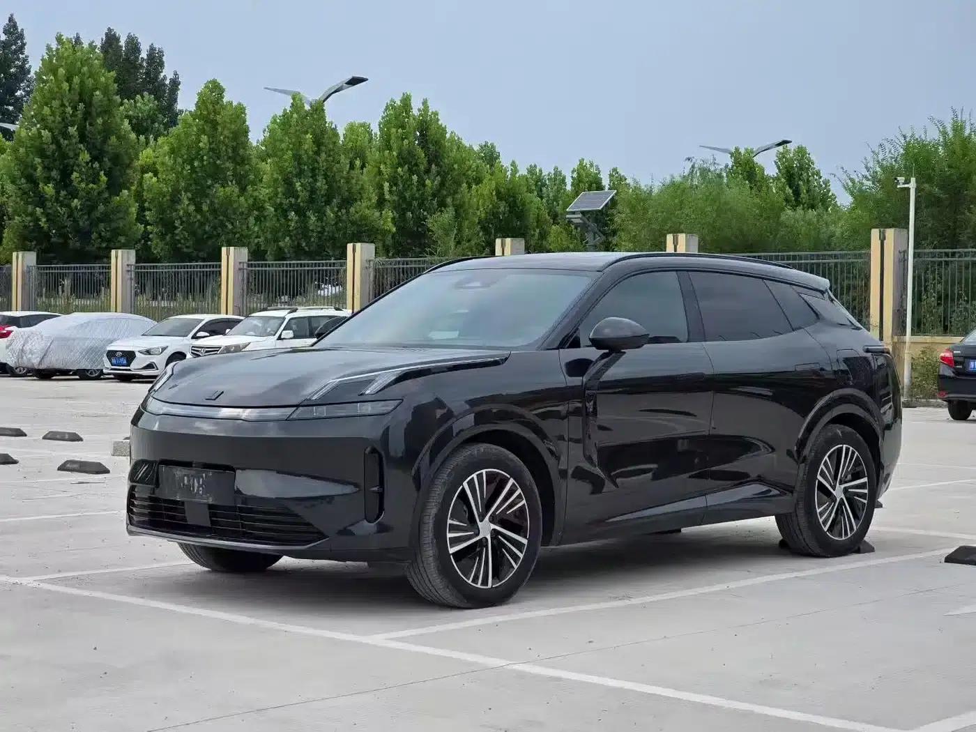 Lynk & Co 08 EM-P 2023 Model, 120km Long Range Halo — миниатюра 1