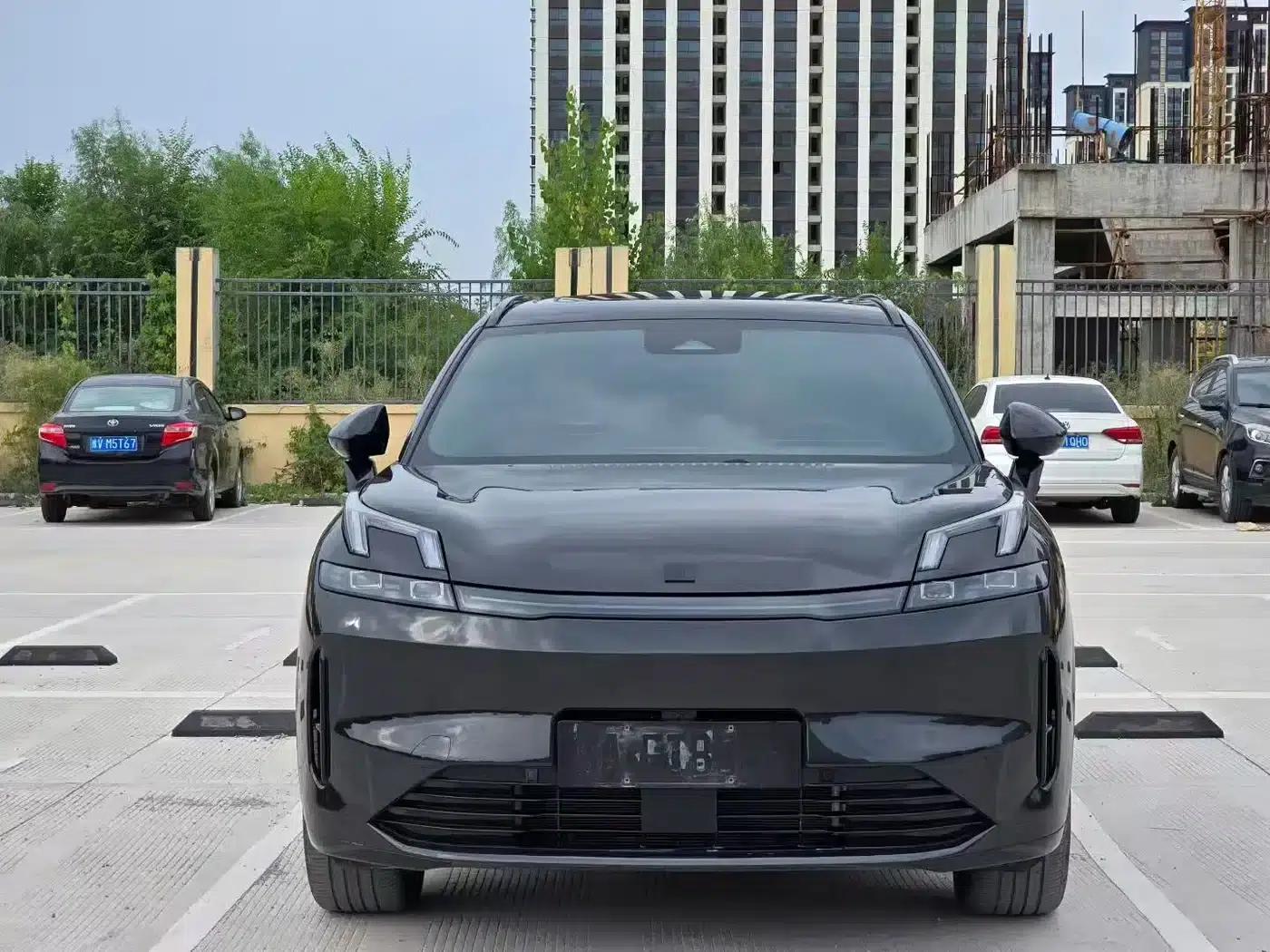 Lynk & Co 08 EM-P 2023 Model, 120km Long Range Halo — миниатюра 2