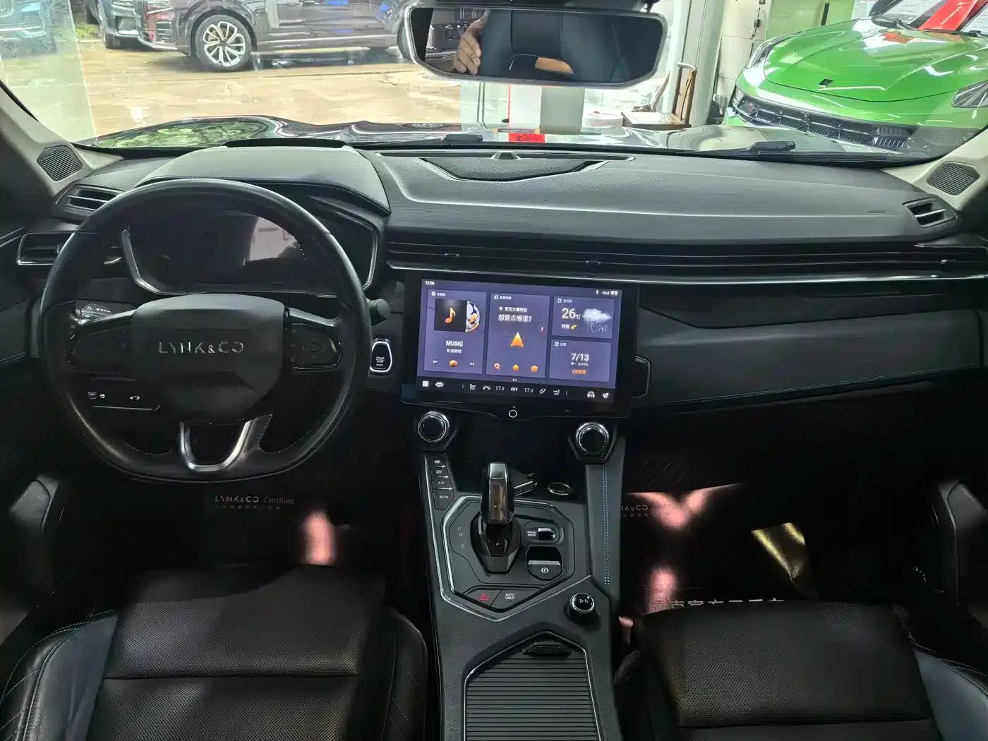 Lynk & Co 05 2022 2.0TD Two-Wheel Drive Halo — миниатюра 12