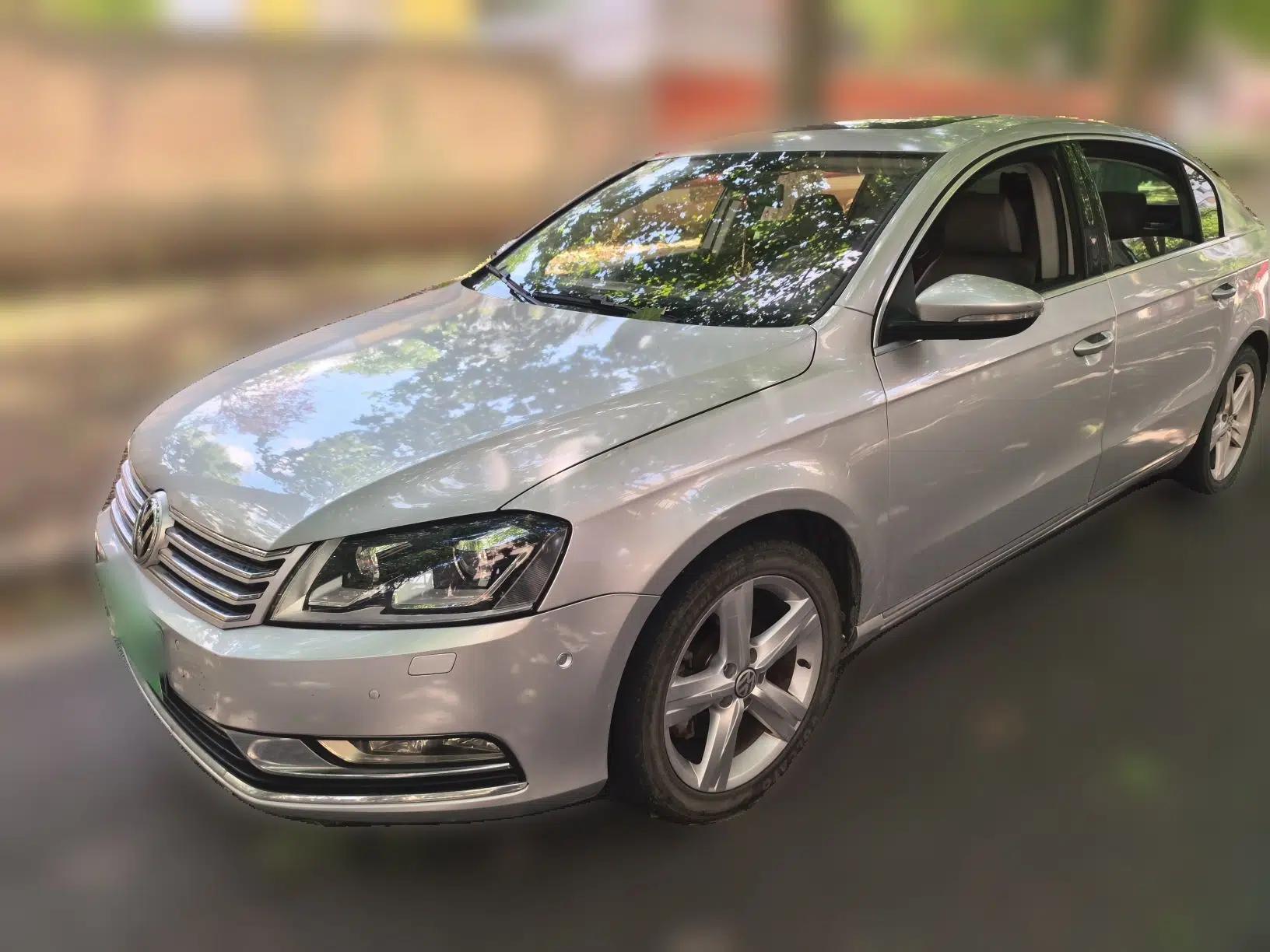 Volkswagen Magotan 2012 2.0 TSI Ultimate Edition — миниатюра 1