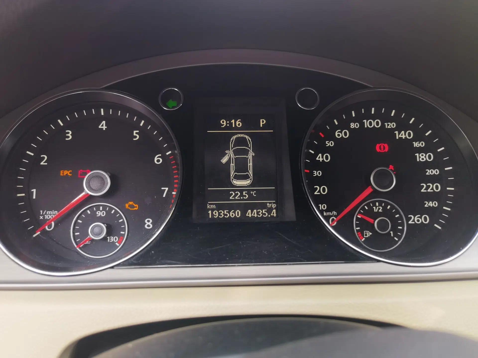 Volkswagen Magotan 2012 1.8TSI Luxury Model — миниатюра 11
