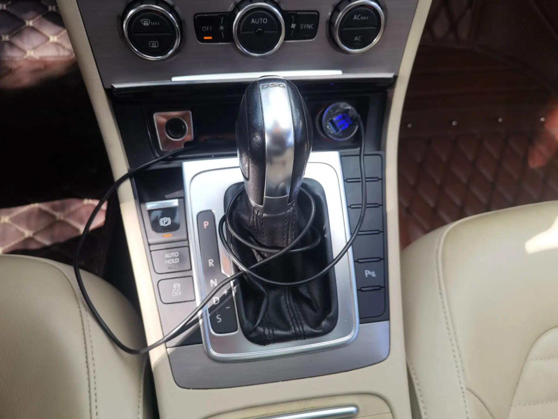 Volkswagen Magotan 2012 1.8TSI Luxury Model — миниатюра 14