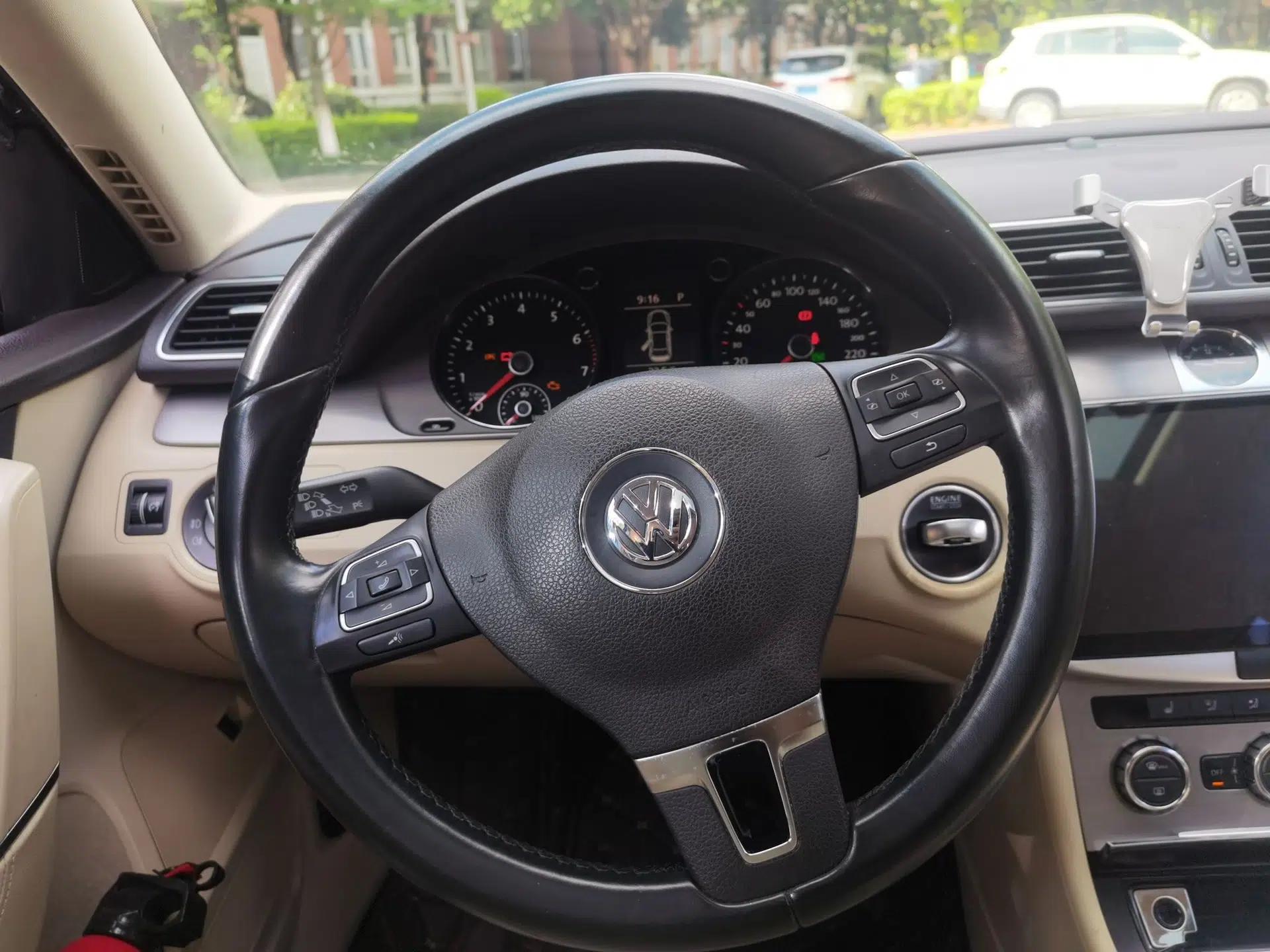 Volkswagen Magotan 2012 1.8TSI Luxury Model — миниатюра 10