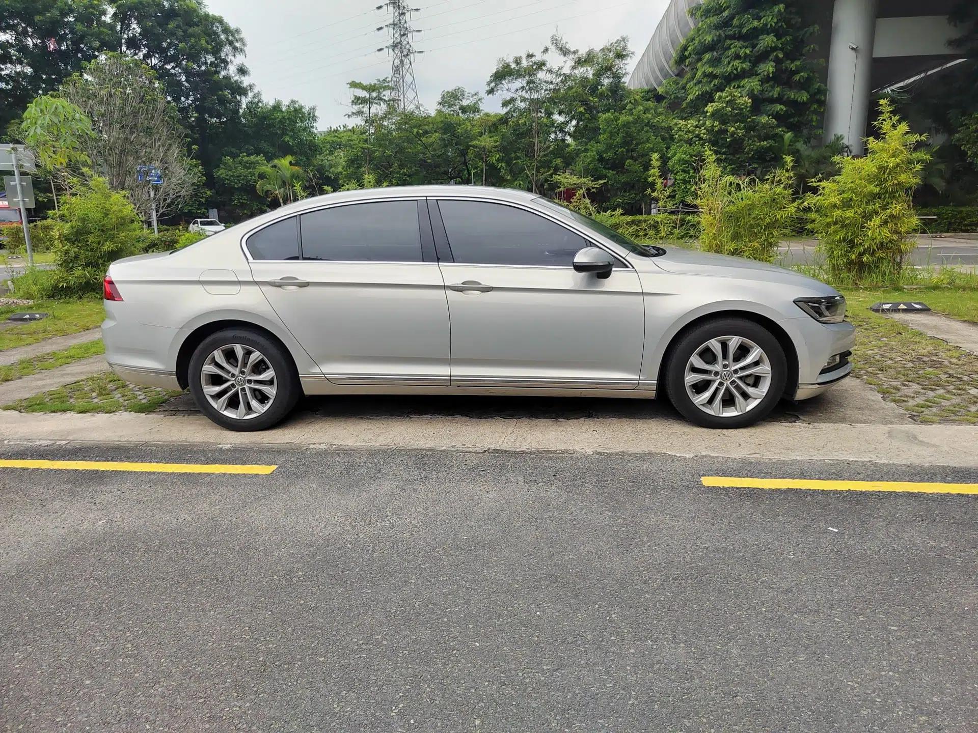 Volkswagen Magotan 2017 330TSI DSG Luxury Model — миниатюра 16