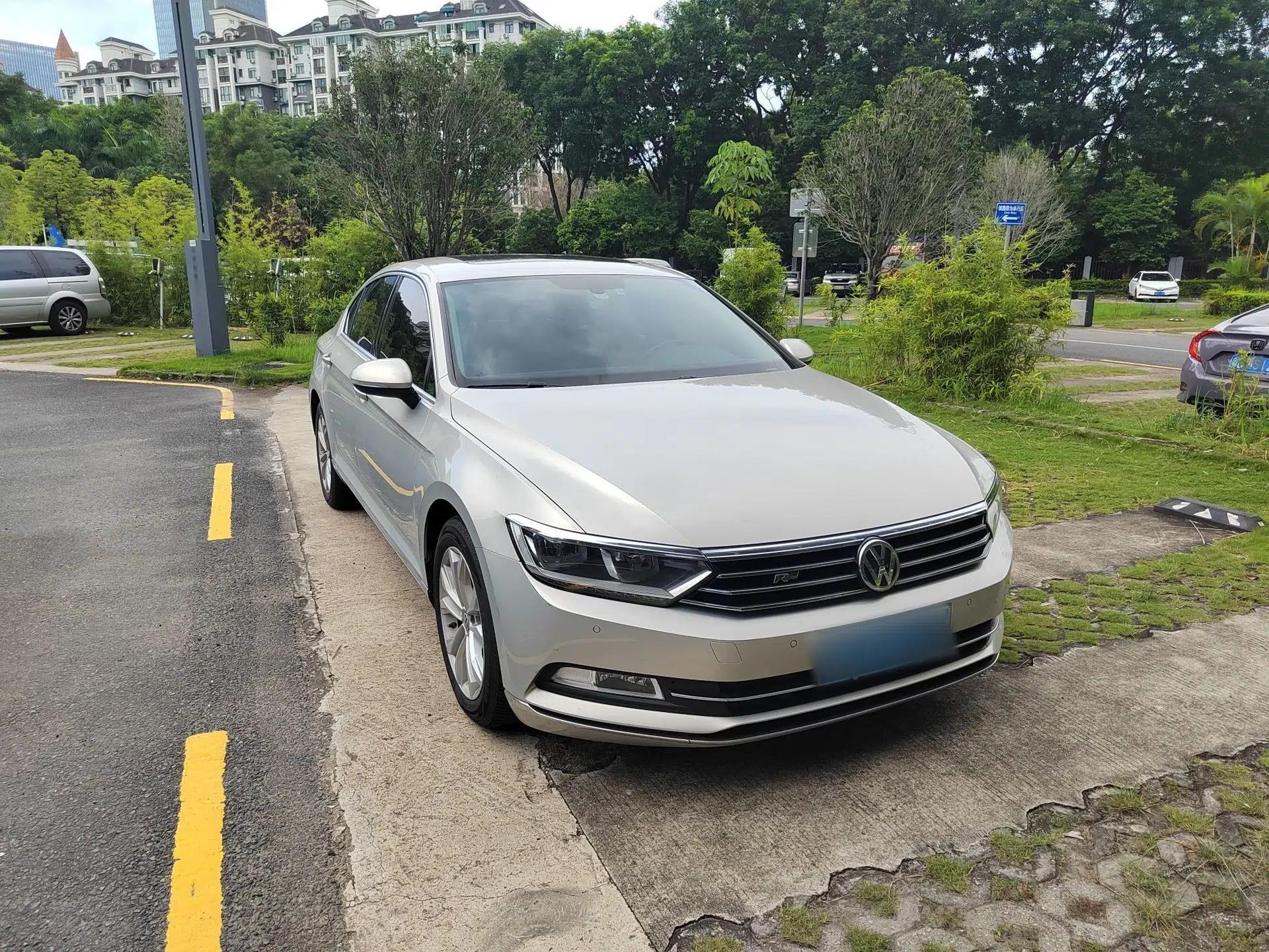 Volkswagen Magotan 2017 330TSI DSG Luxury Model — миниатюра 17