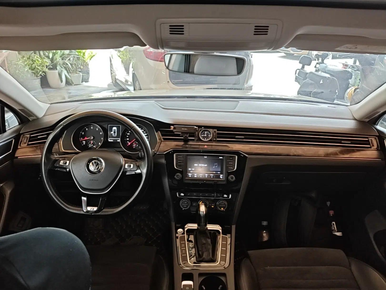Volkswagen Magotan 2017 330TSI DSG Luxury Model — миниатюра 18