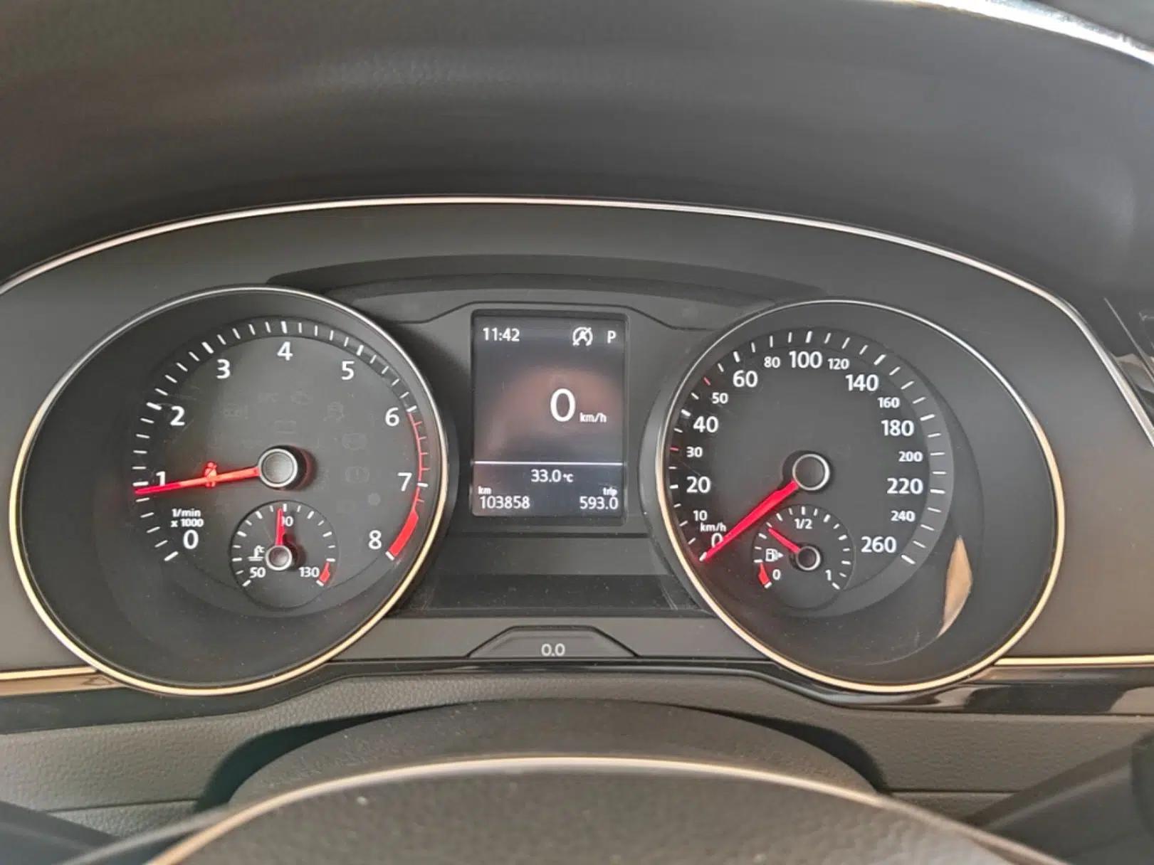 Volkswagen Magotan 2017 330TSI DSG Luxury Model — миниатюра 20