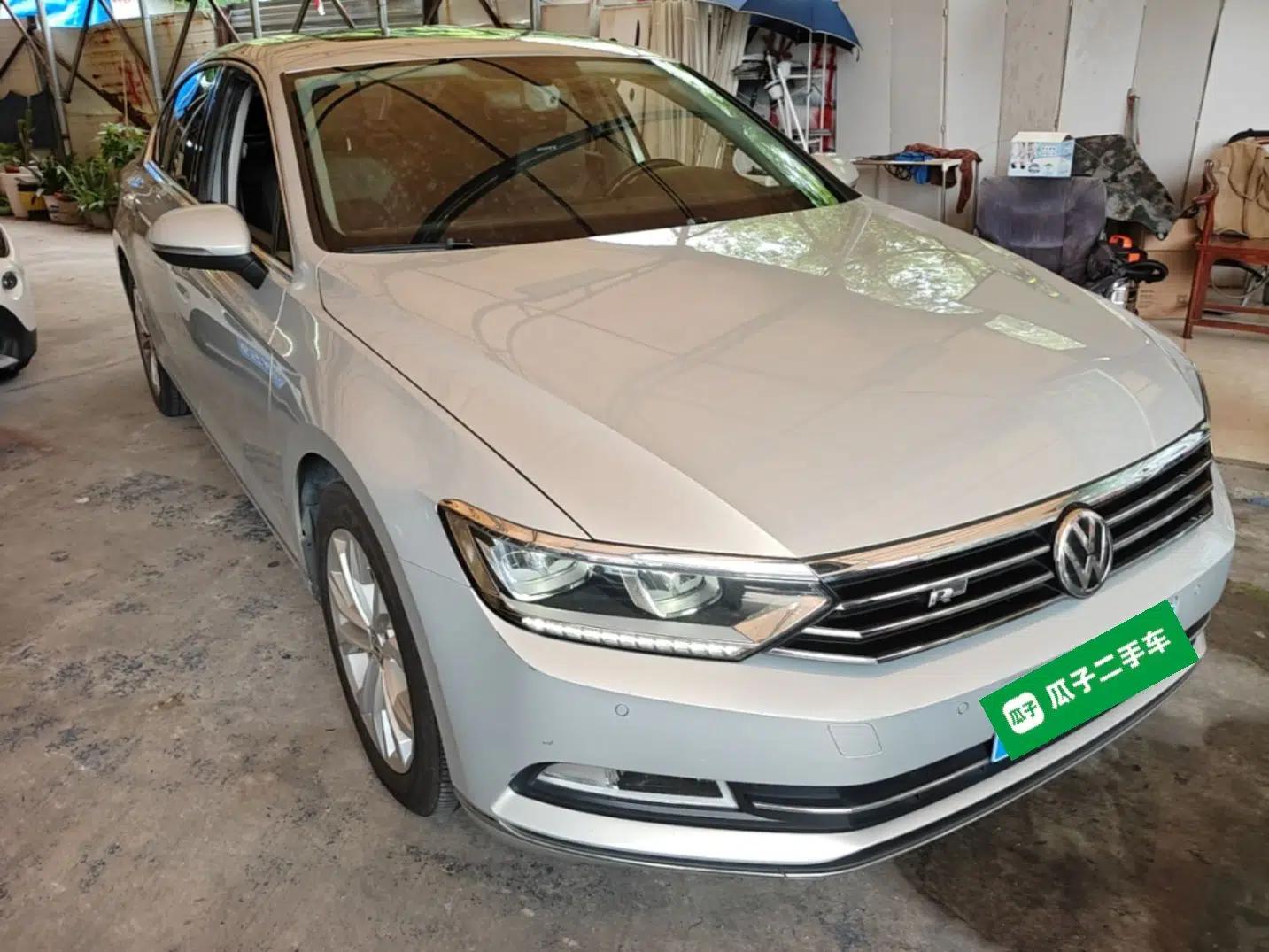 Volkswagen Magotan 2017 330TSI DSG Luxury Model — миниатюра 3