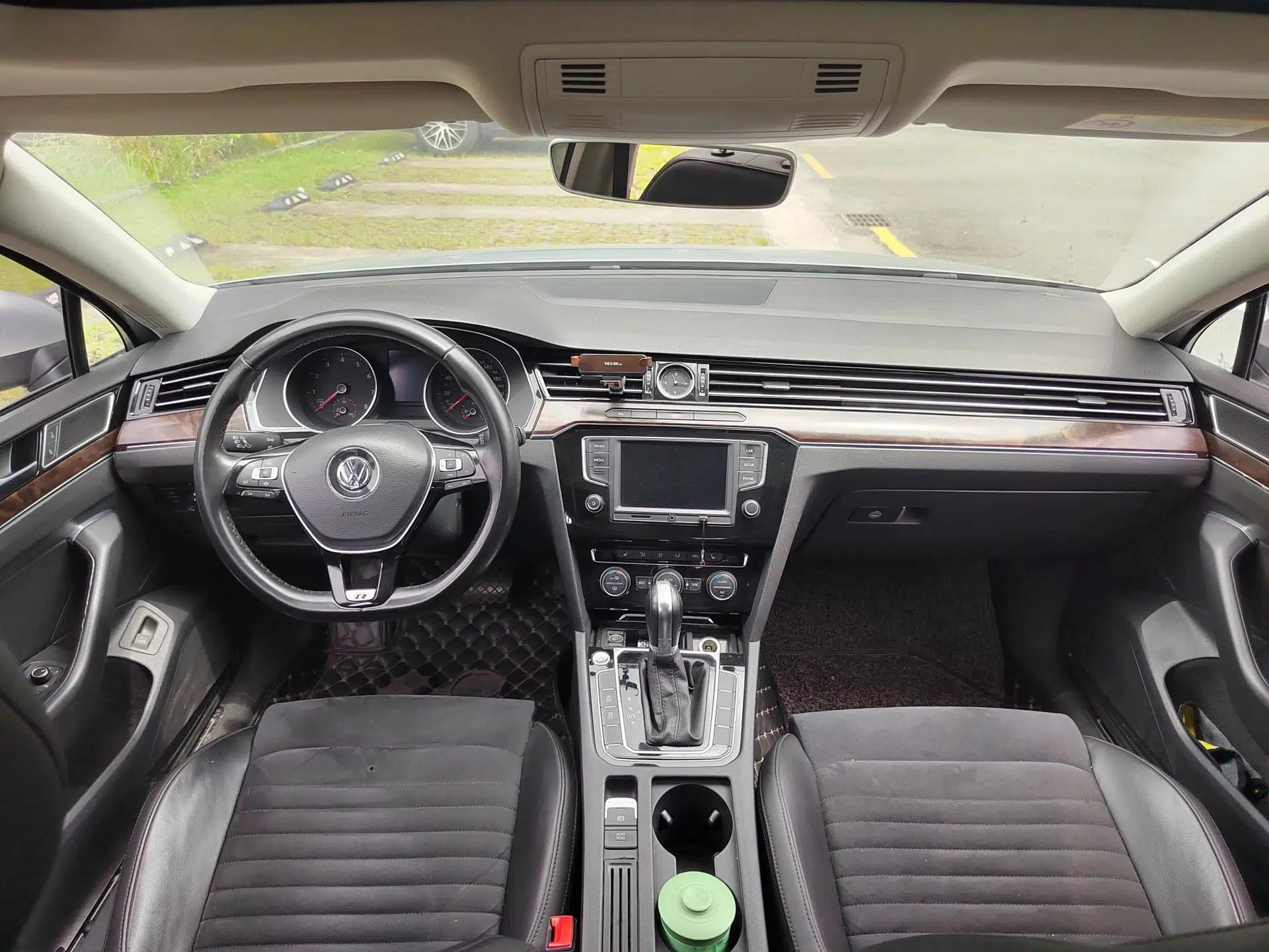 Volkswagen Magotan 2017 330TSI DSG Luxury Model — миниатюра 30