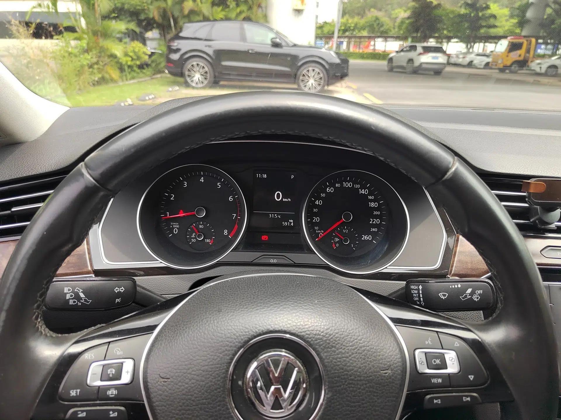 Volkswagen Magotan 2017 330TSI DSG Luxury Model — миниатюра 33