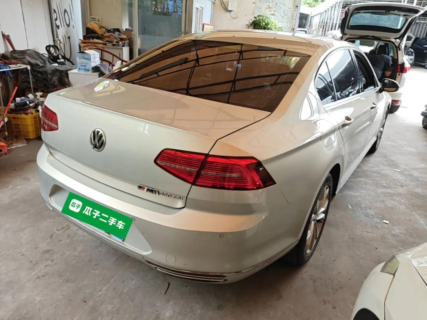 Volkswagen Magotan 2017 330TSI DSG Luxury Model — миниатюра 6