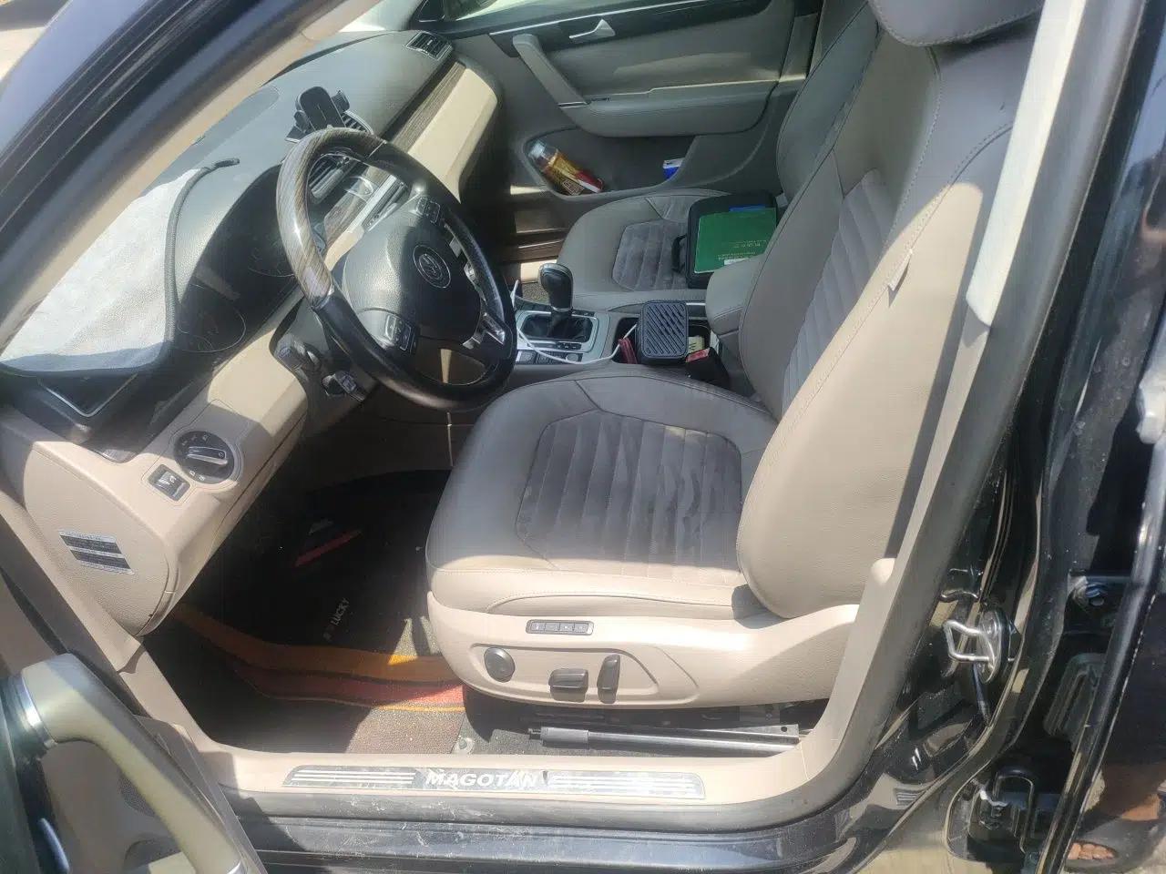 Volkswagen Magotan 2013 2.0 TSI Prestige Model — миниатюра 16