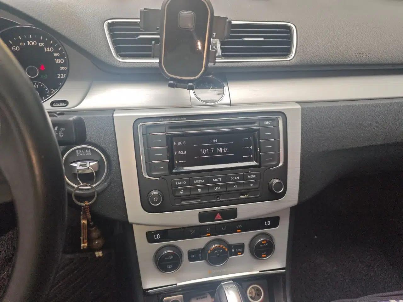 Volkswagen Magotan 2016 1.8TSI Smart Enjoyment Leading Model — миниатюра 13