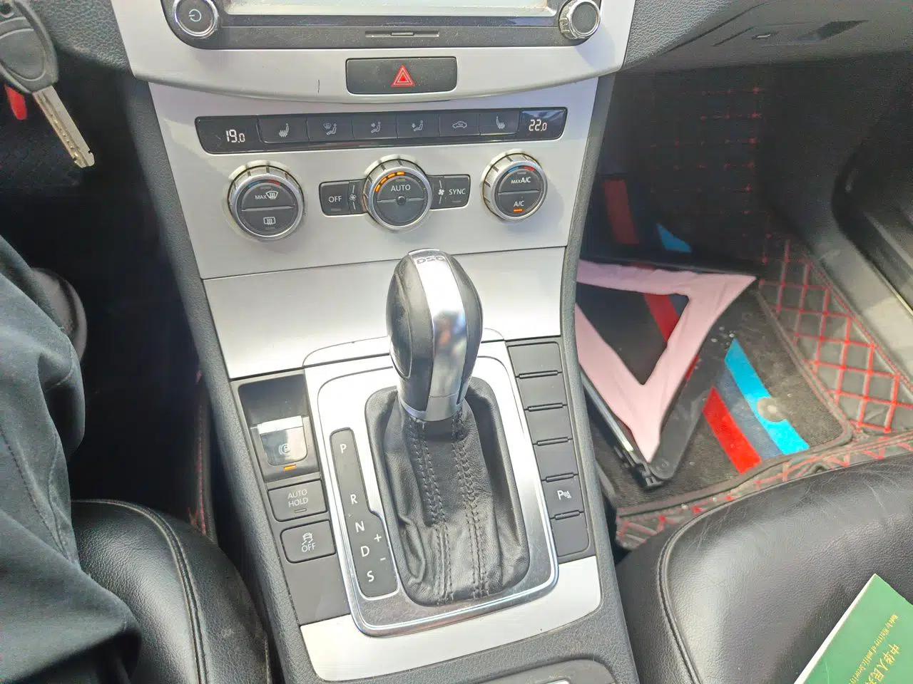 Volkswagen Magotan 2012 Revised 1.8TSI Luxury Version — миниатюра 14