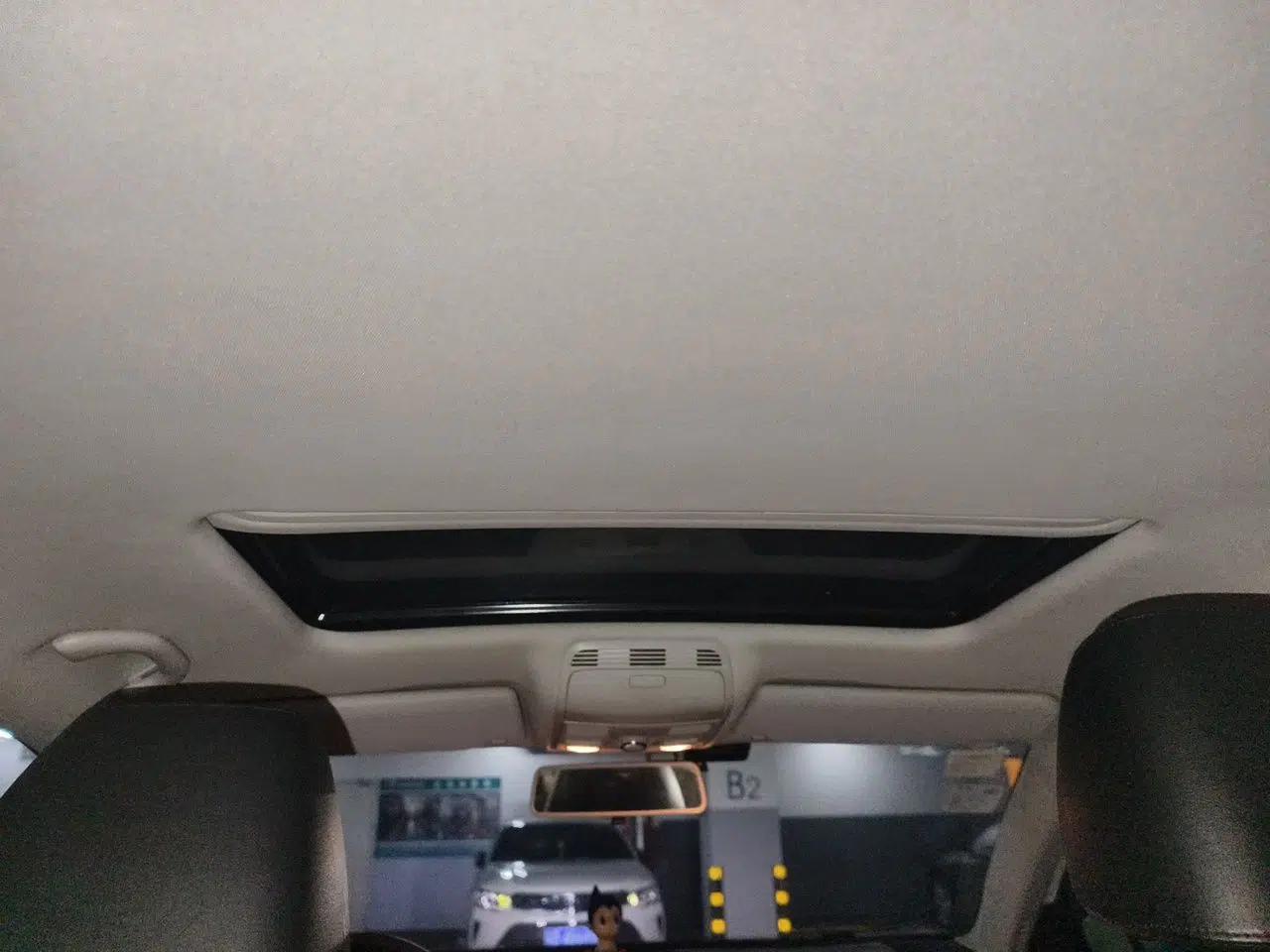Volkswagen Magotan 2013 1.8TSI Luxury Model — миниатюра 18