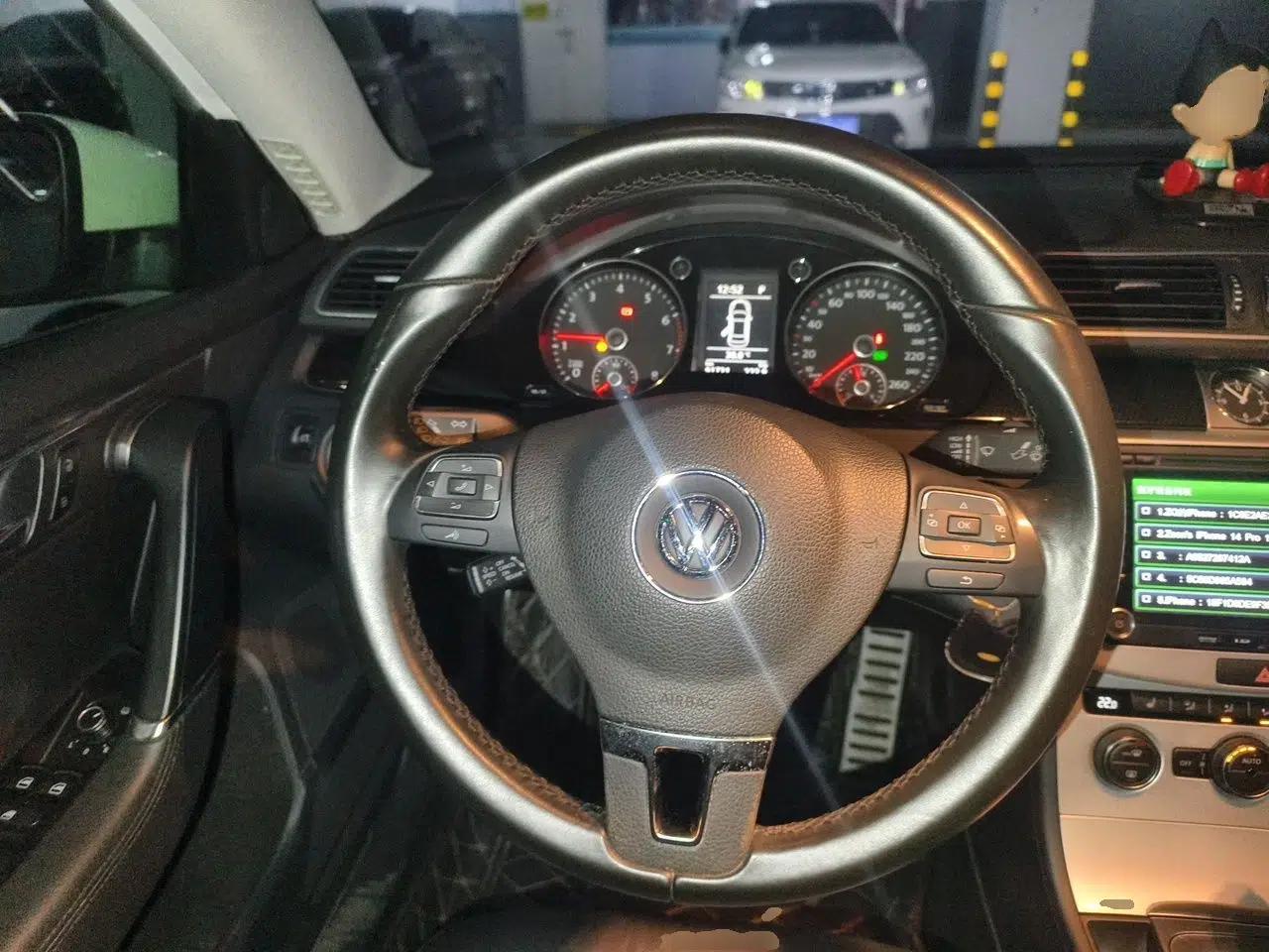 Volkswagen Magotan 2013 1.8TSI Luxury Model — миниатюра 10