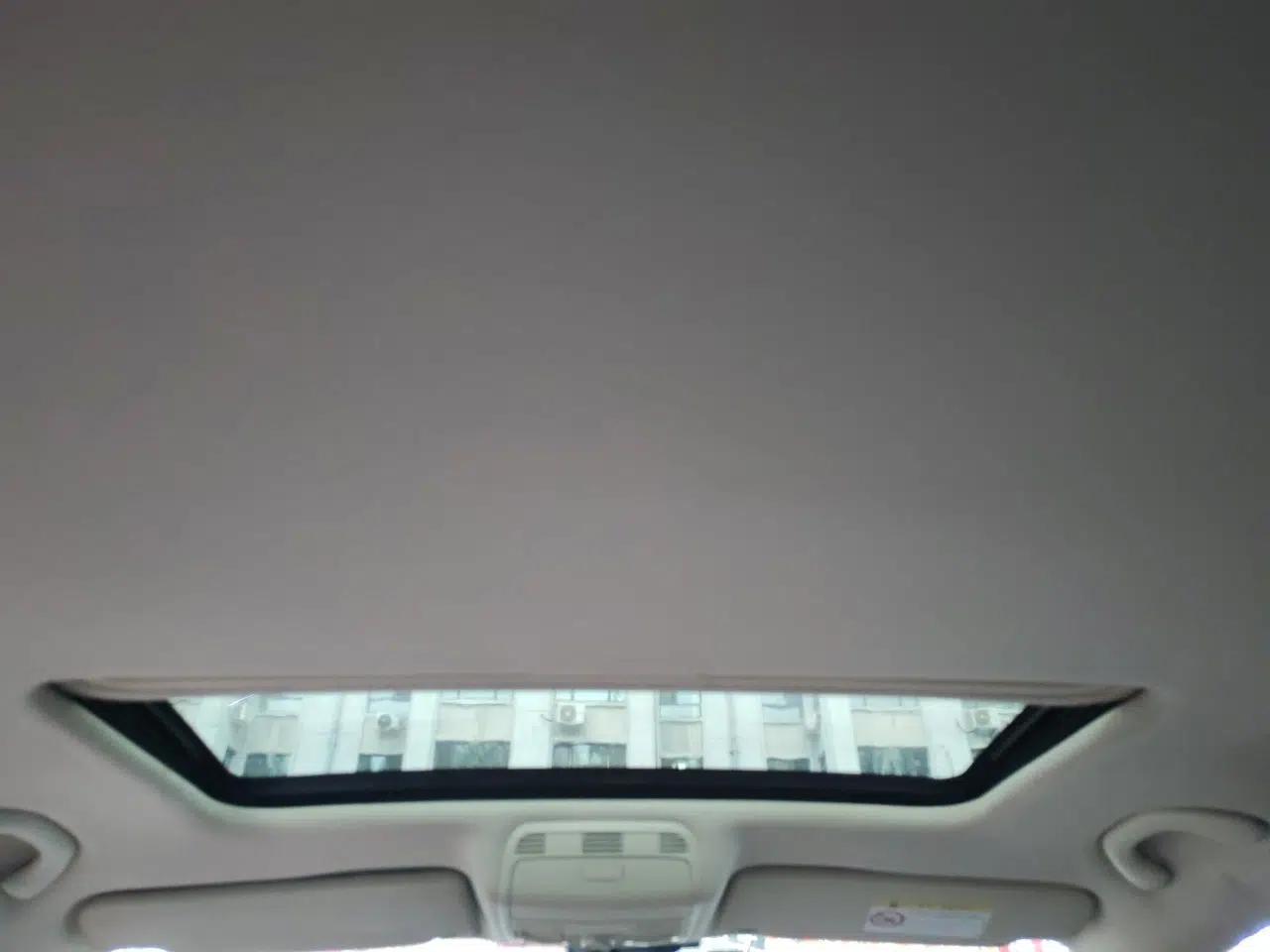 Volkswagen Magotan 2015 Revised 1.8TSI Prestige Version — миниатюра 18