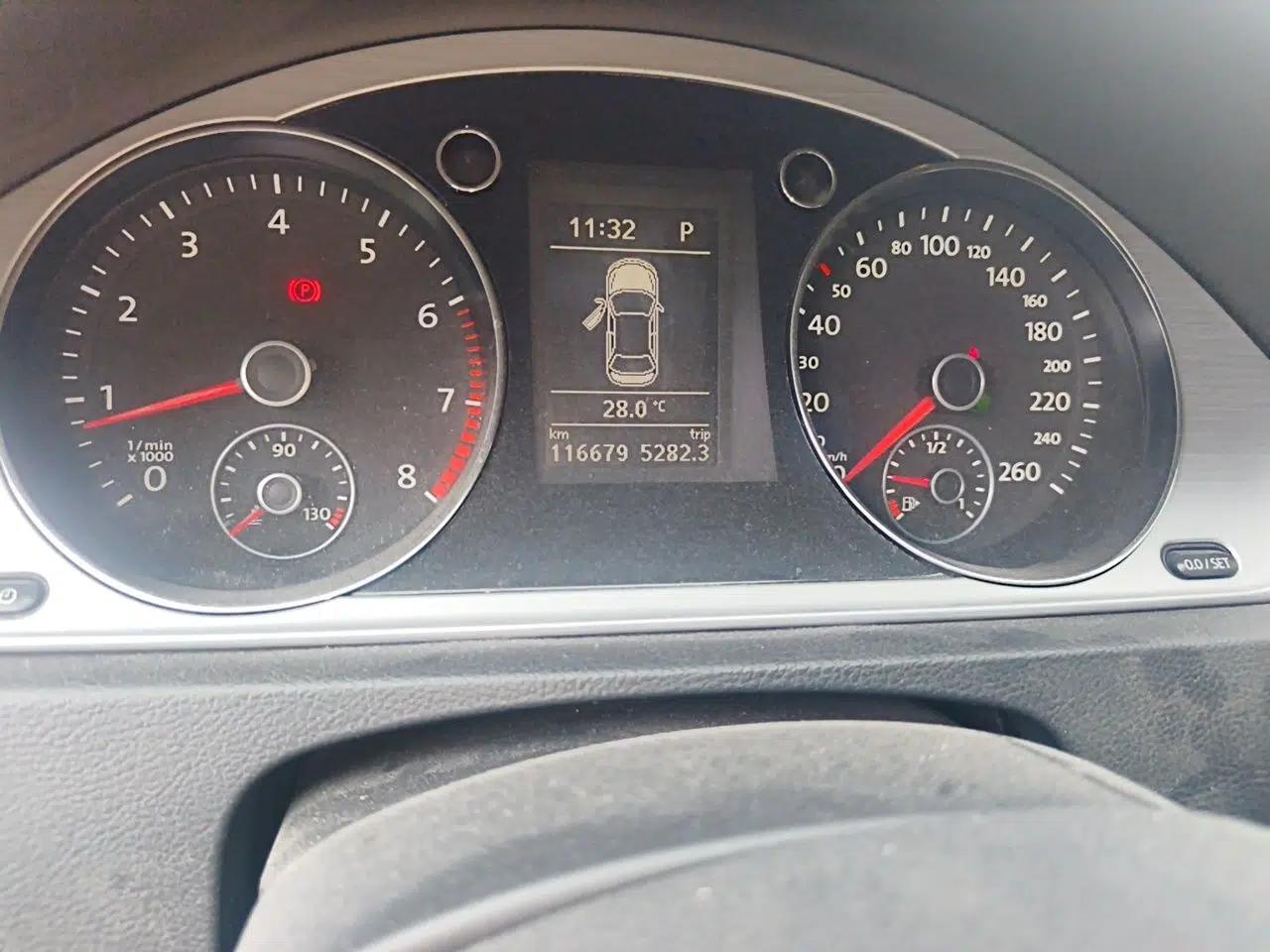 Volkswagen Magotan 2013 1.8TSI Premier Model — миниатюра 12