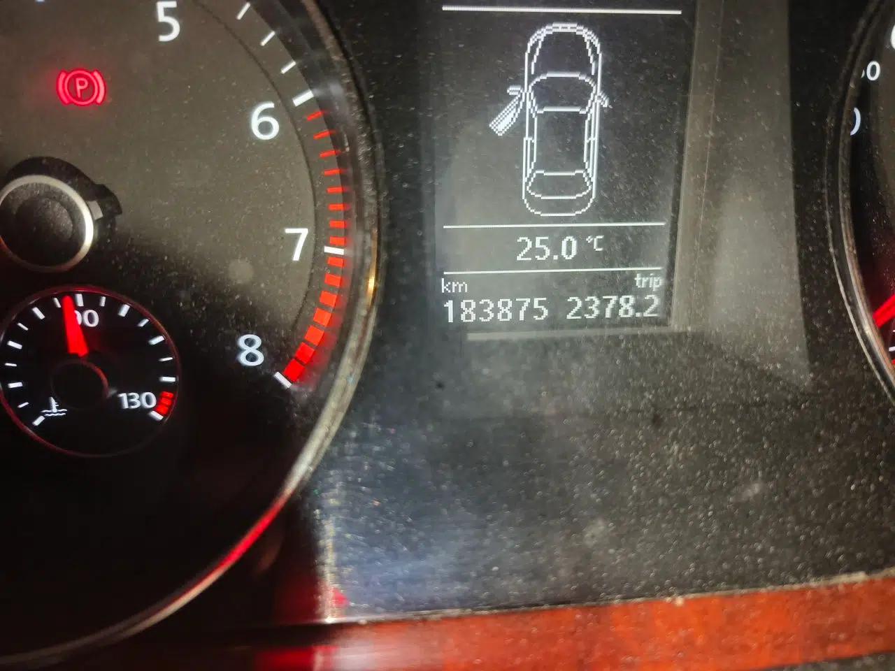 Volkswagen Magotan 2013 1.8TSI Premier Model — миниатюра 12