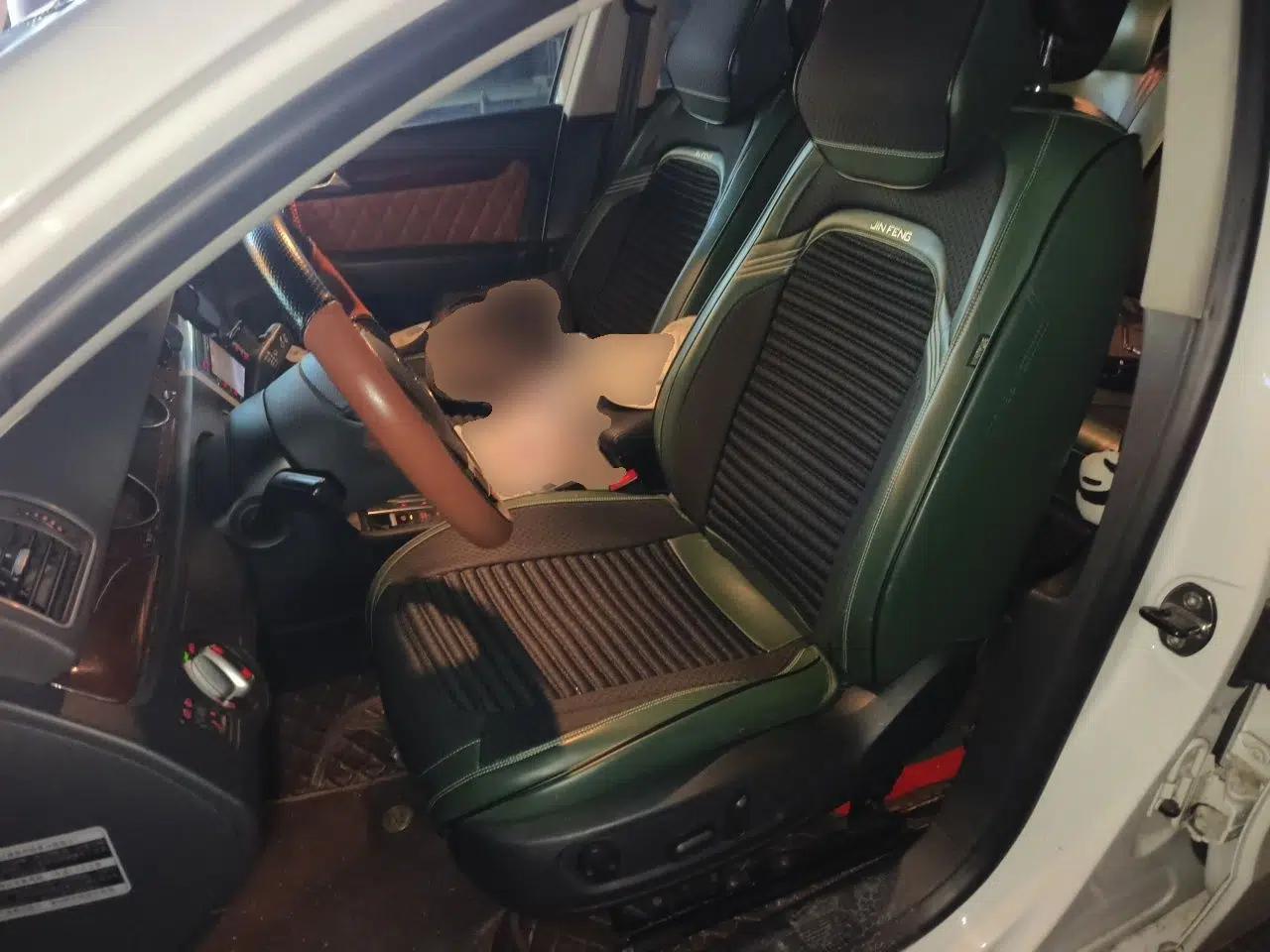 Volkswagen Magotan 2013 1.8TSI Premier Model — миниатюра 15