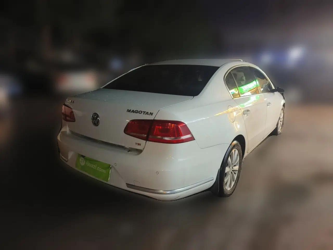 Volkswagen Magotan 2013 1.8TSI Premier Model — миниатюра 6