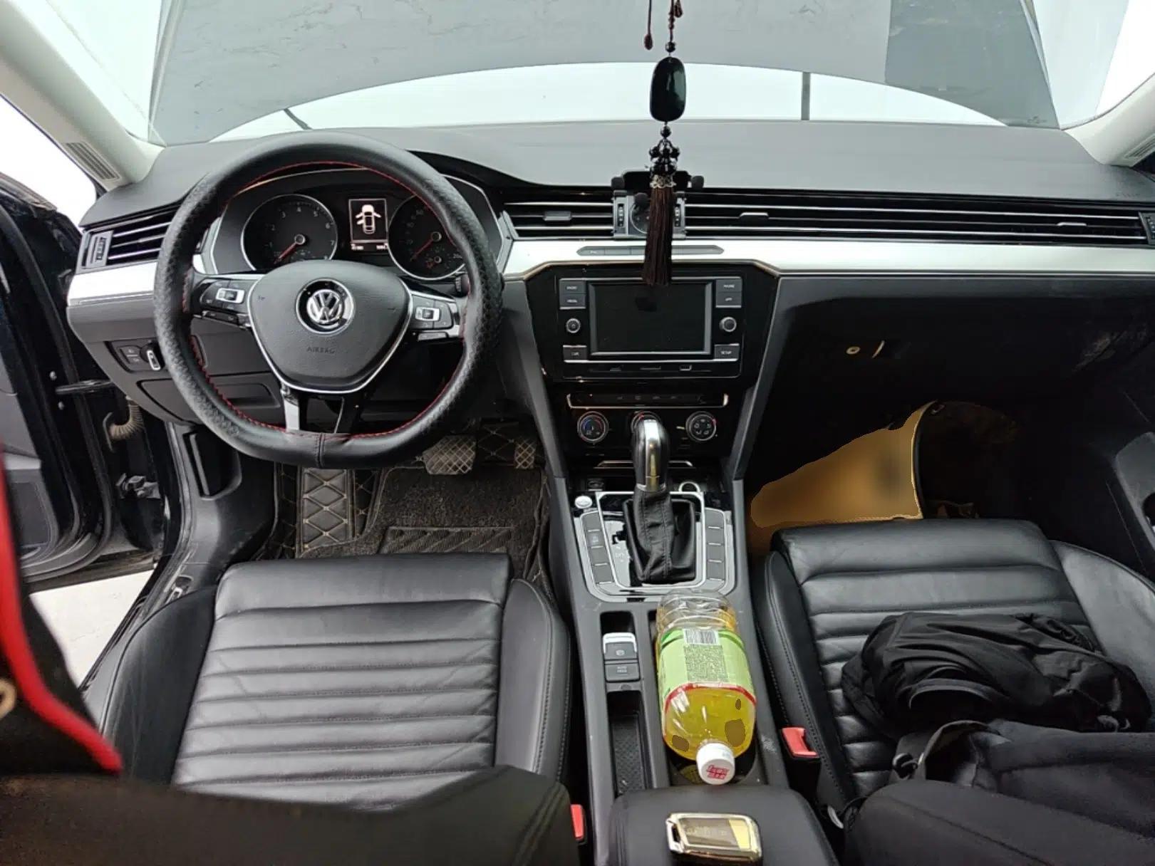 Volkswagen Magotan 2018 280TSI DSG Leading Model — миниатюра 12