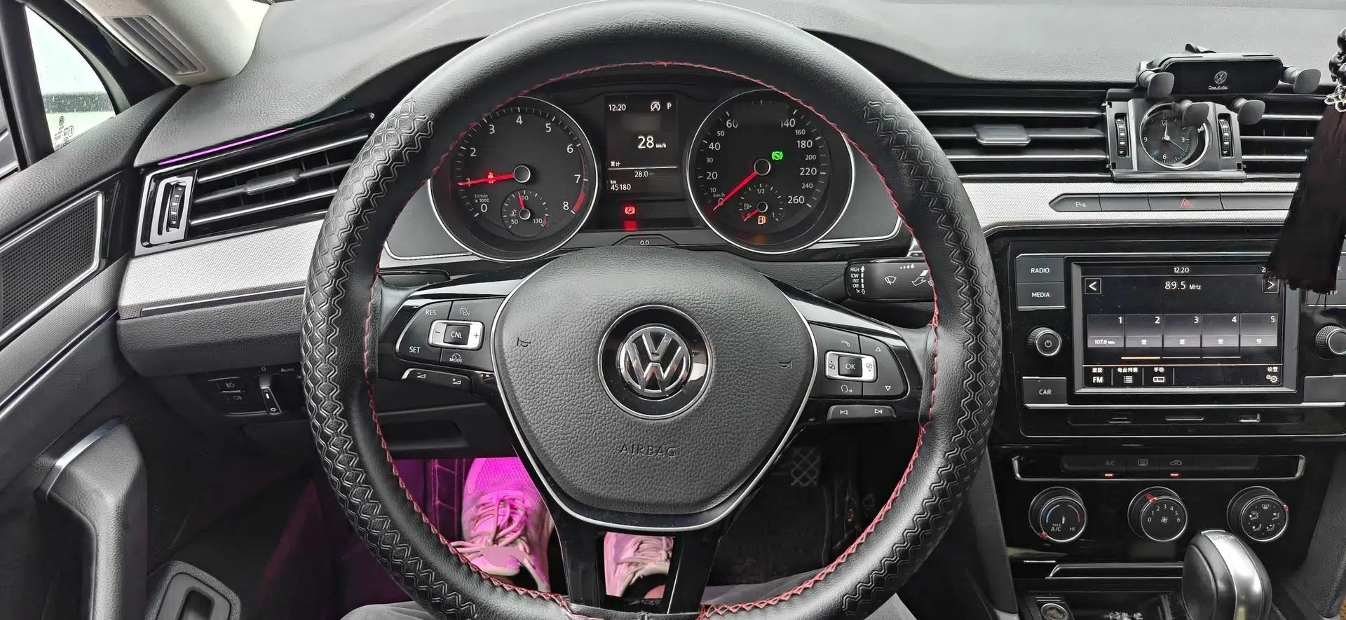 Volkswagen Magotan 2018 280TSI DSG Leading Model — миниатюра 13
