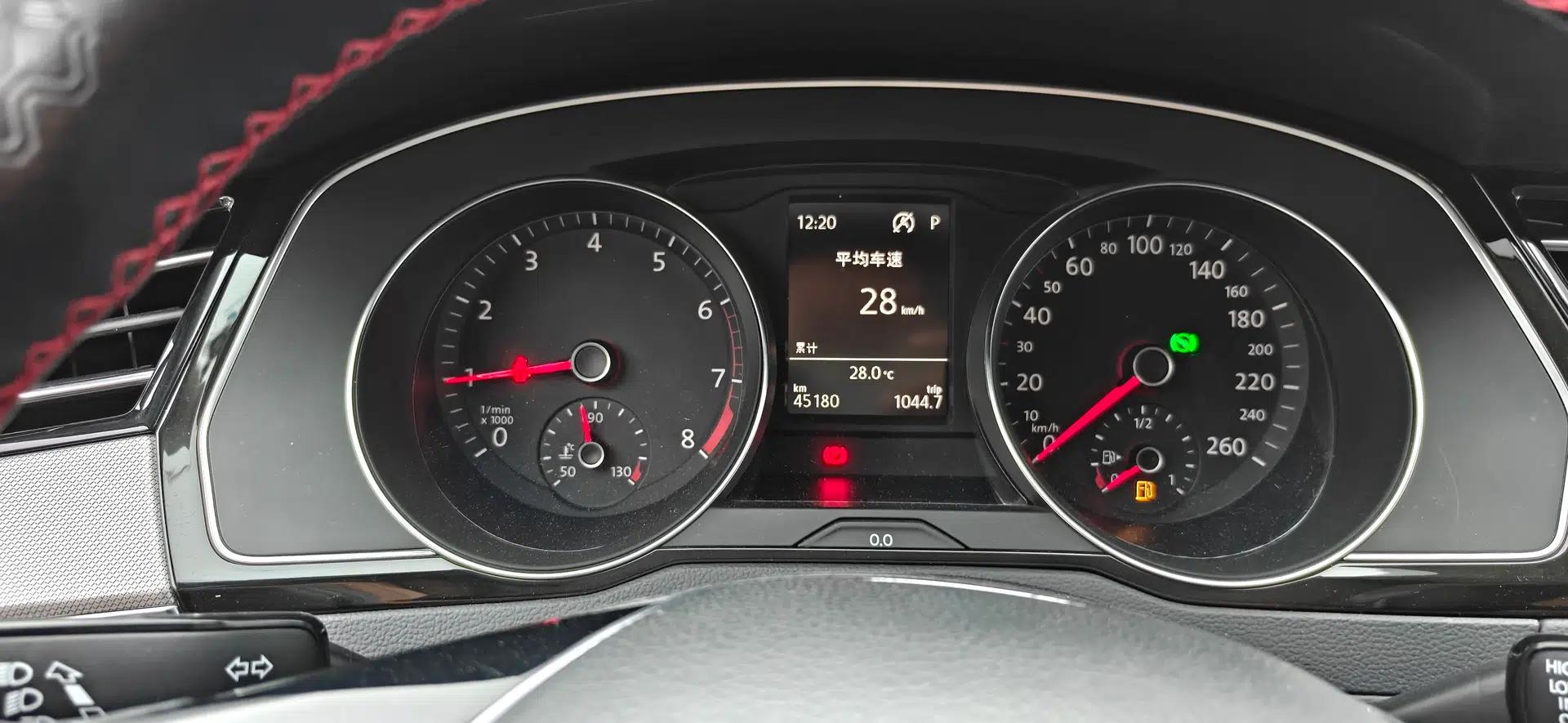 Volkswagen Magotan 2018 280TSI DSG Leading Model — миниатюра 14