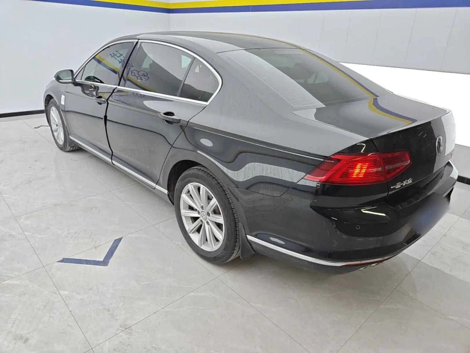 Volkswagen Magotan 2018 280TSI DSG Leading Model — миниатюра 4