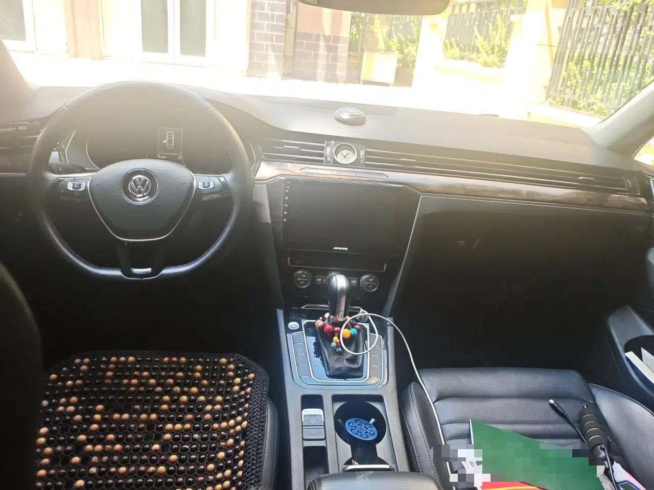 Volkswagen Magotan 2018 Facelift 330TSI DSG Luxury Model — миниатюра 9