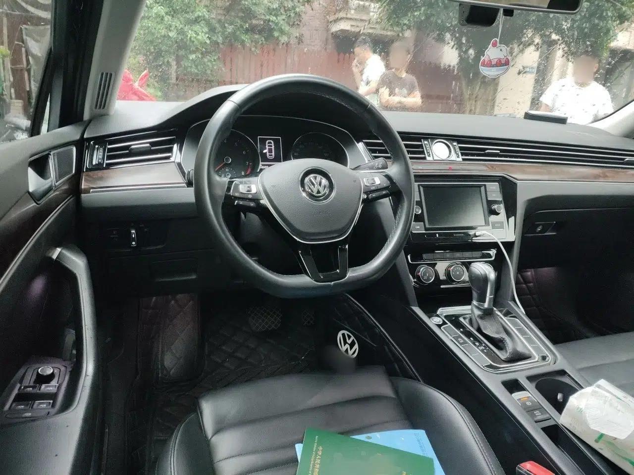 Volkswagen Magotan 2019 330TSI DSG Leading Model China VI Standard — миниатюра 10