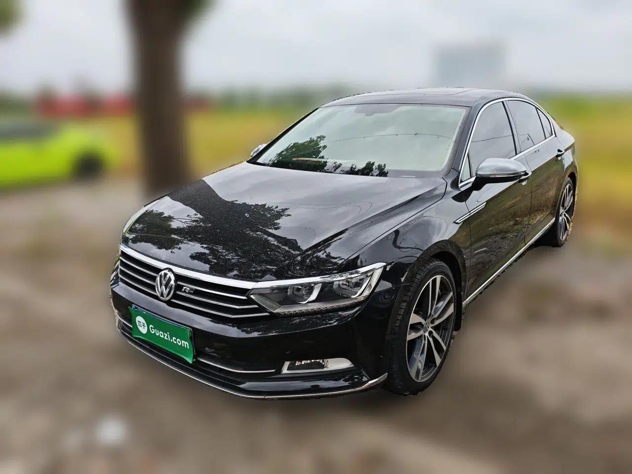 Volkswagen Magotan 2019 330TSI DSG Luxury Model China V Standard — миниатюра 1