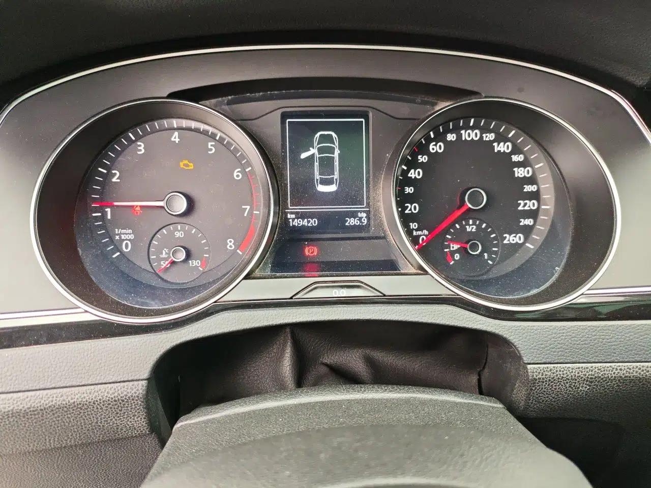 Volkswagen Magotan 2019 330TSI DSG Luxury Model China V Standard — миниатюра 12