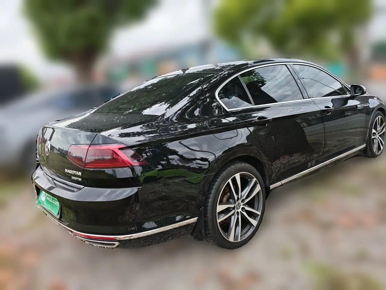 Volkswagen Magotan 2019 330TSI DSG Luxury Model China V Standard — миниатюра 6