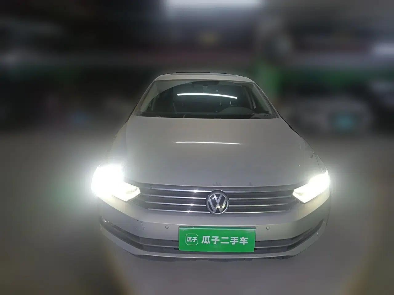 Volkswagen Magotan 2018 330TSI DSG Luxury Model — миниатюра 2