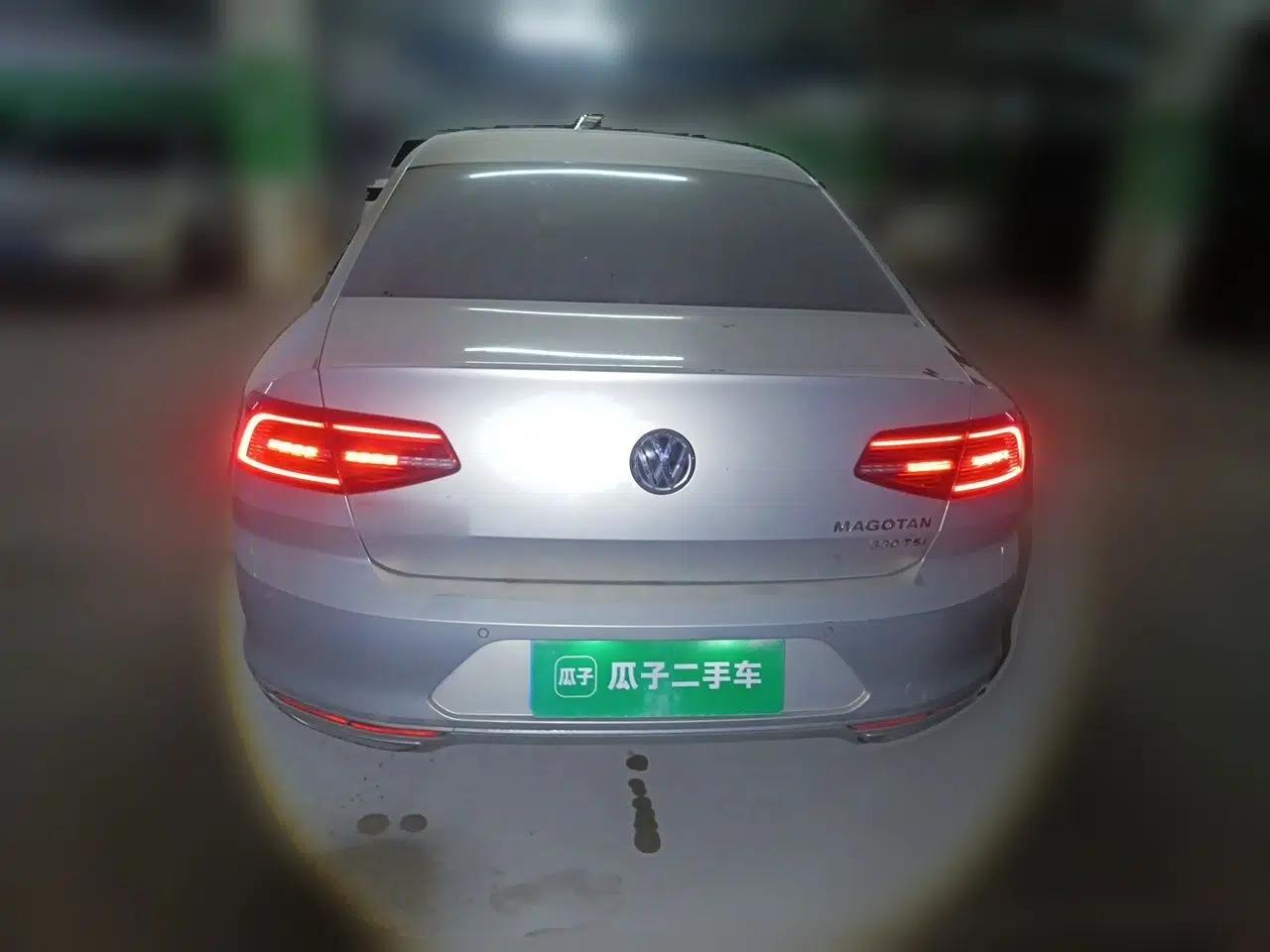 Volkswagen Magotan 2018 330TSI DSG Luxury Model — миниатюра 5