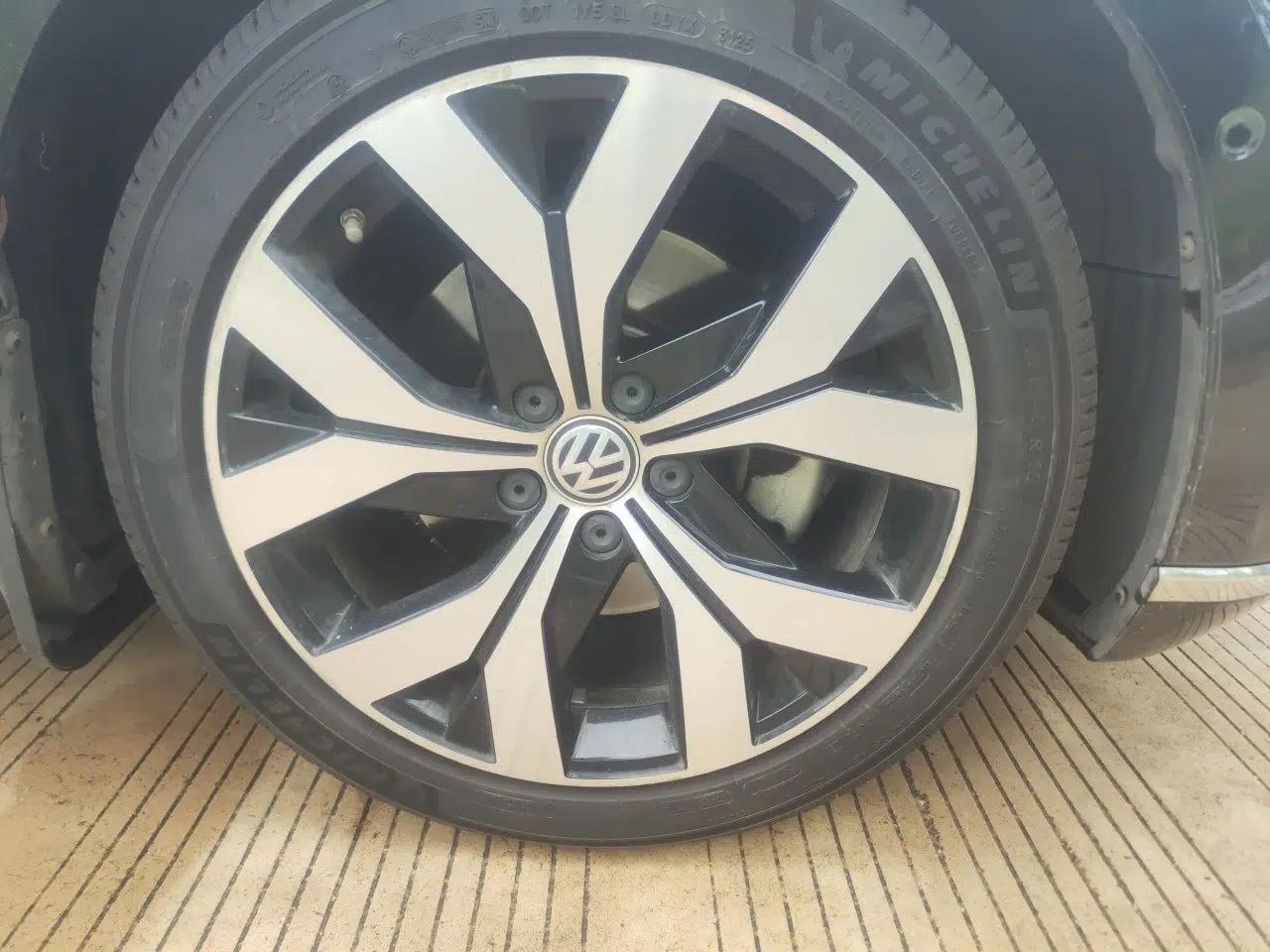 Volkswagen Magotan 2019 330TSI DSG Luxury Model China V Standard — миниатюра 8